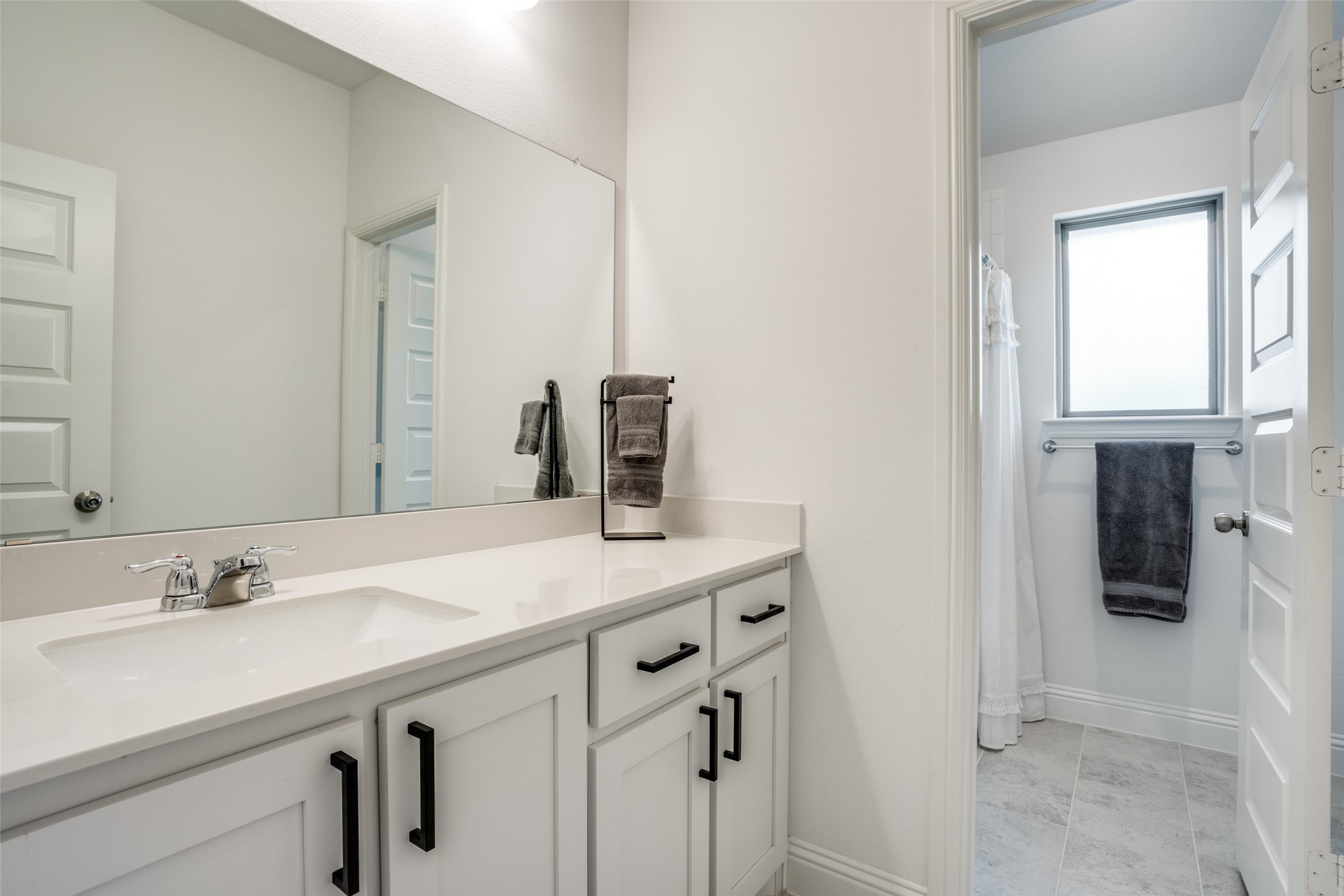 4011 Cloverleaf Trail