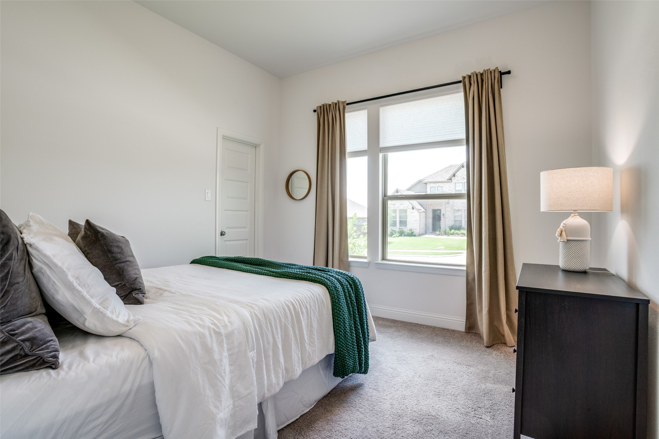4011 Cloverleaf Trail