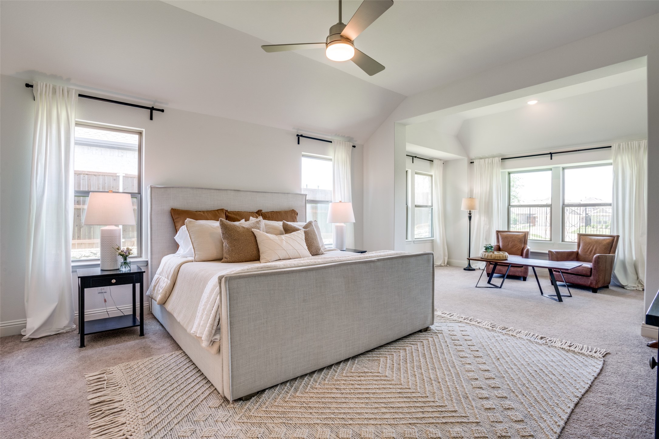 4011 Cloverleaf Trail