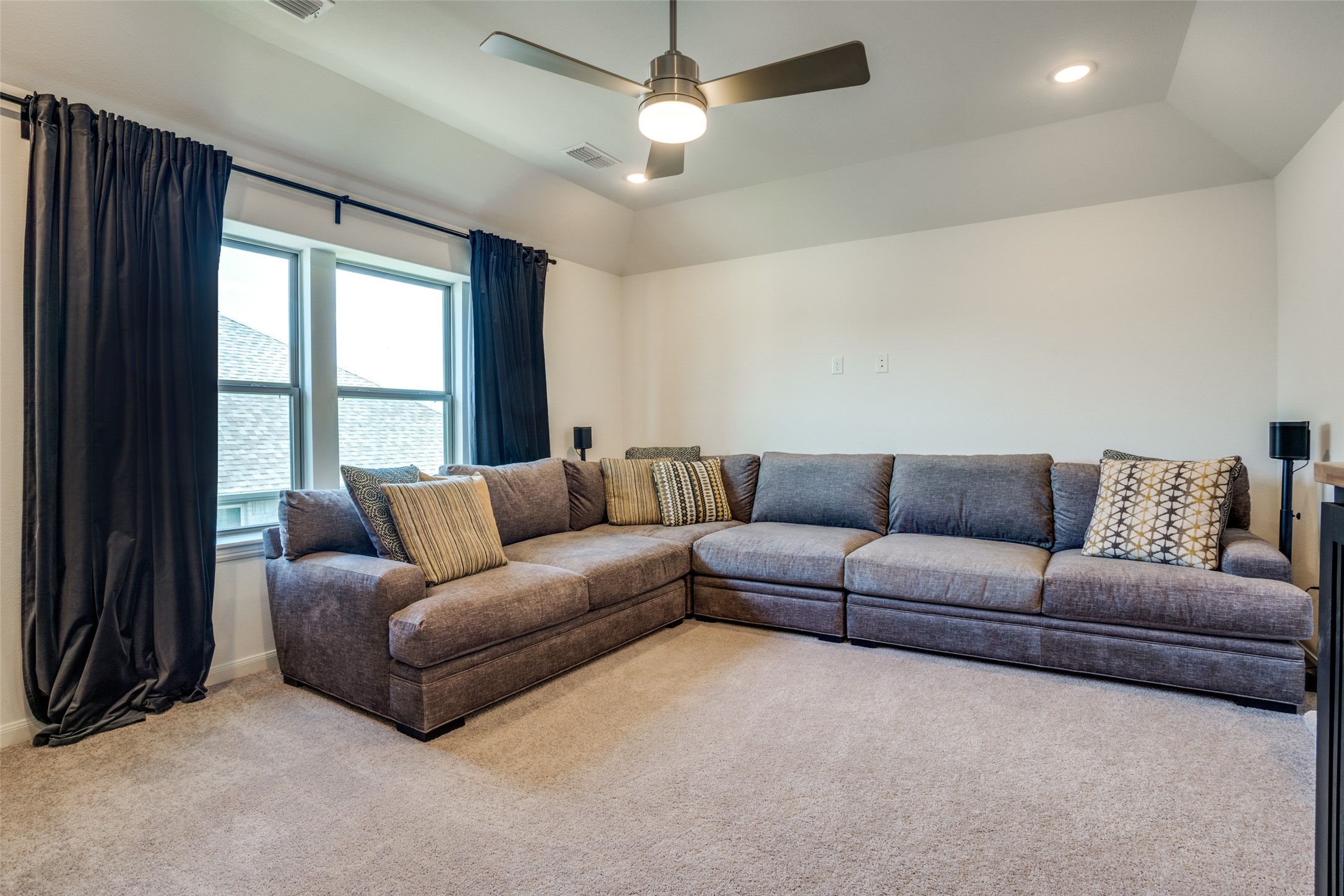 4011 Cloverleaf Trail