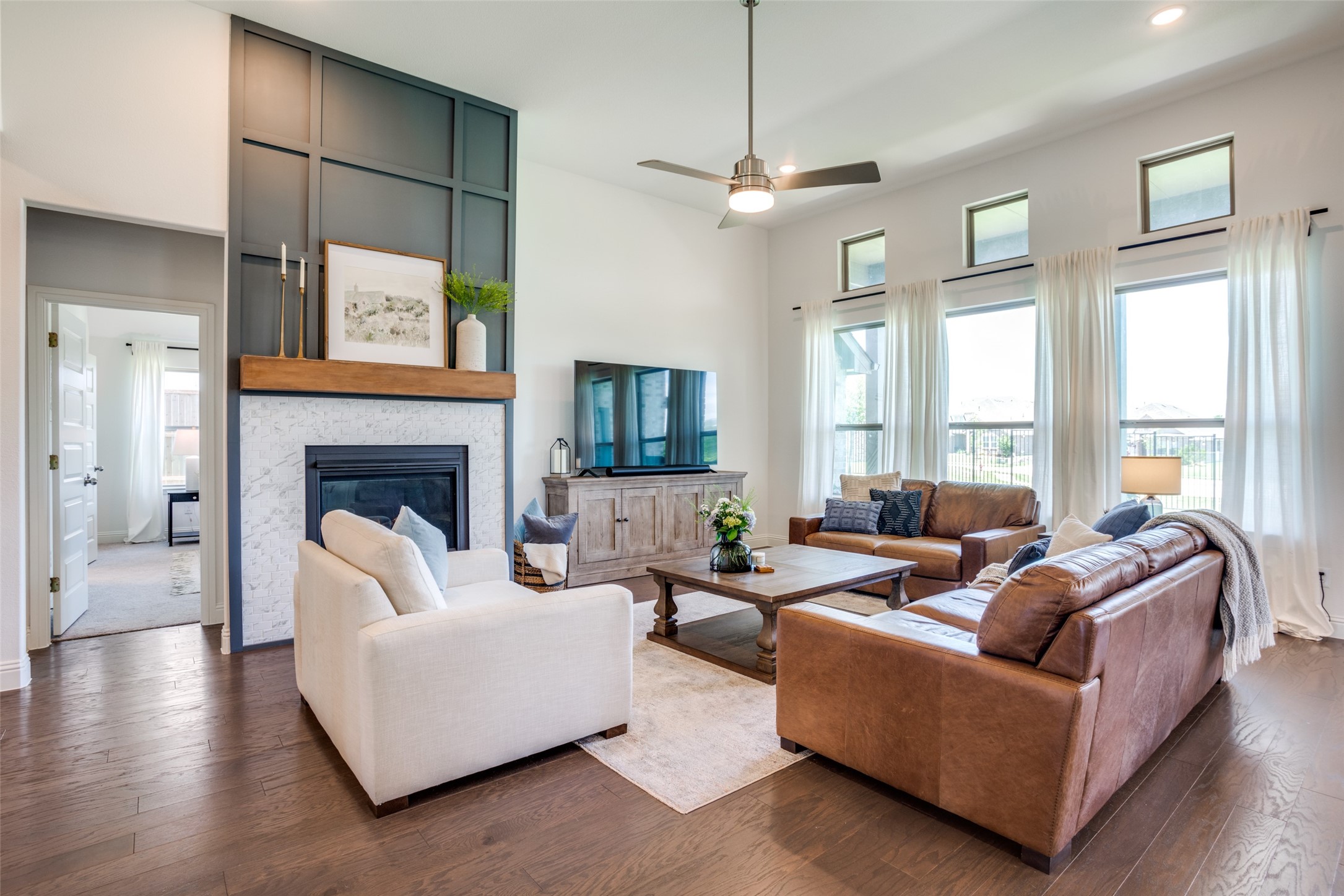 4011 Cloverleaf Trail