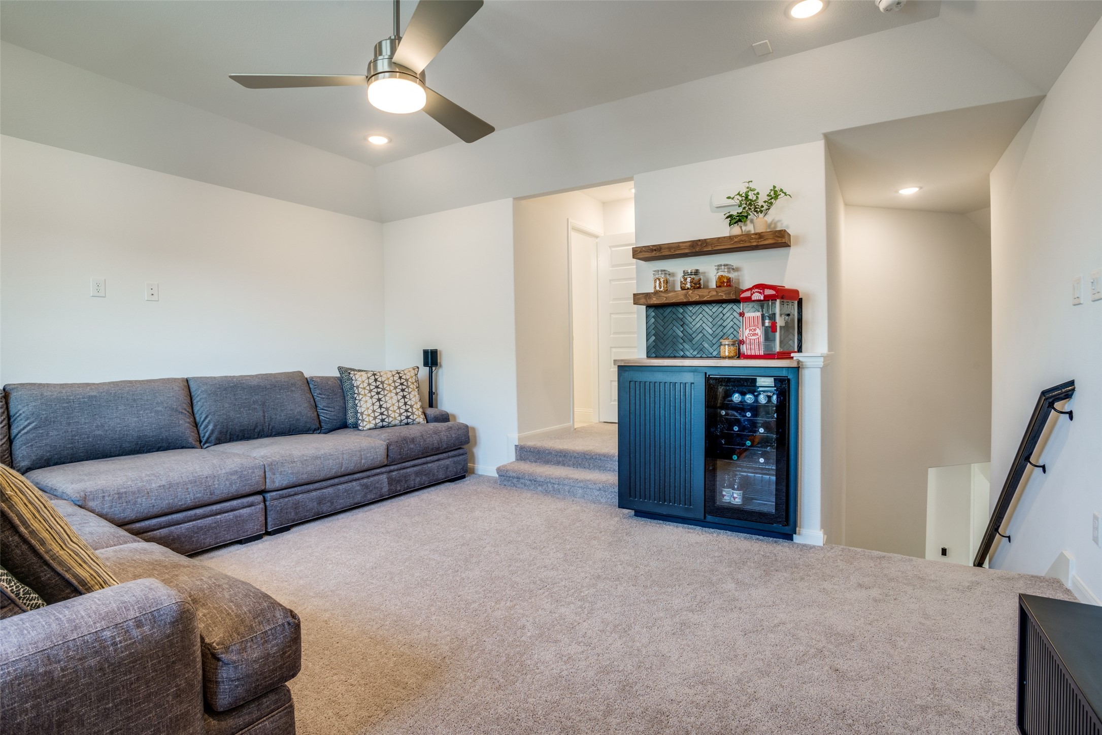 4011 Cloverleaf Trail