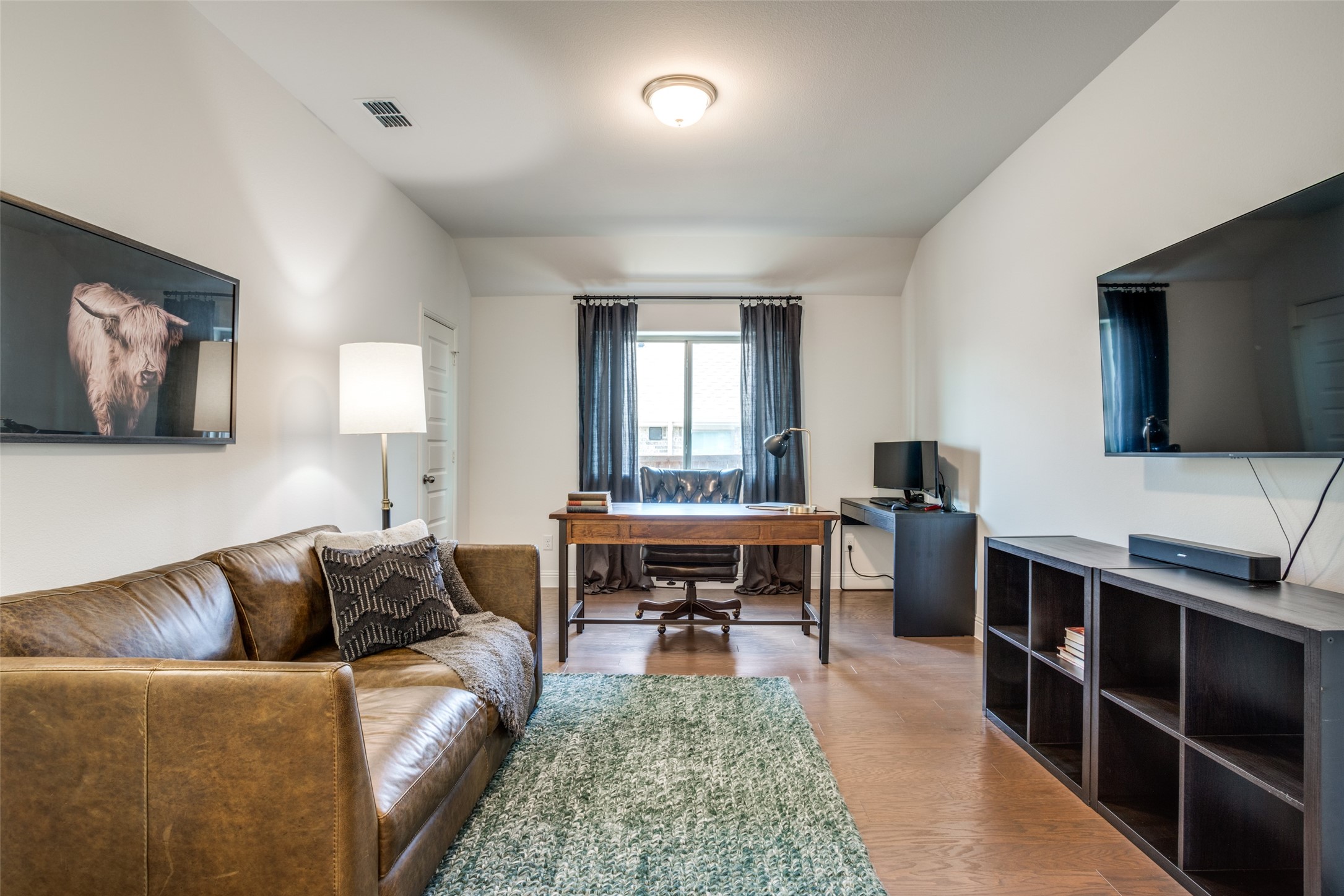 4011 Cloverleaf Trail