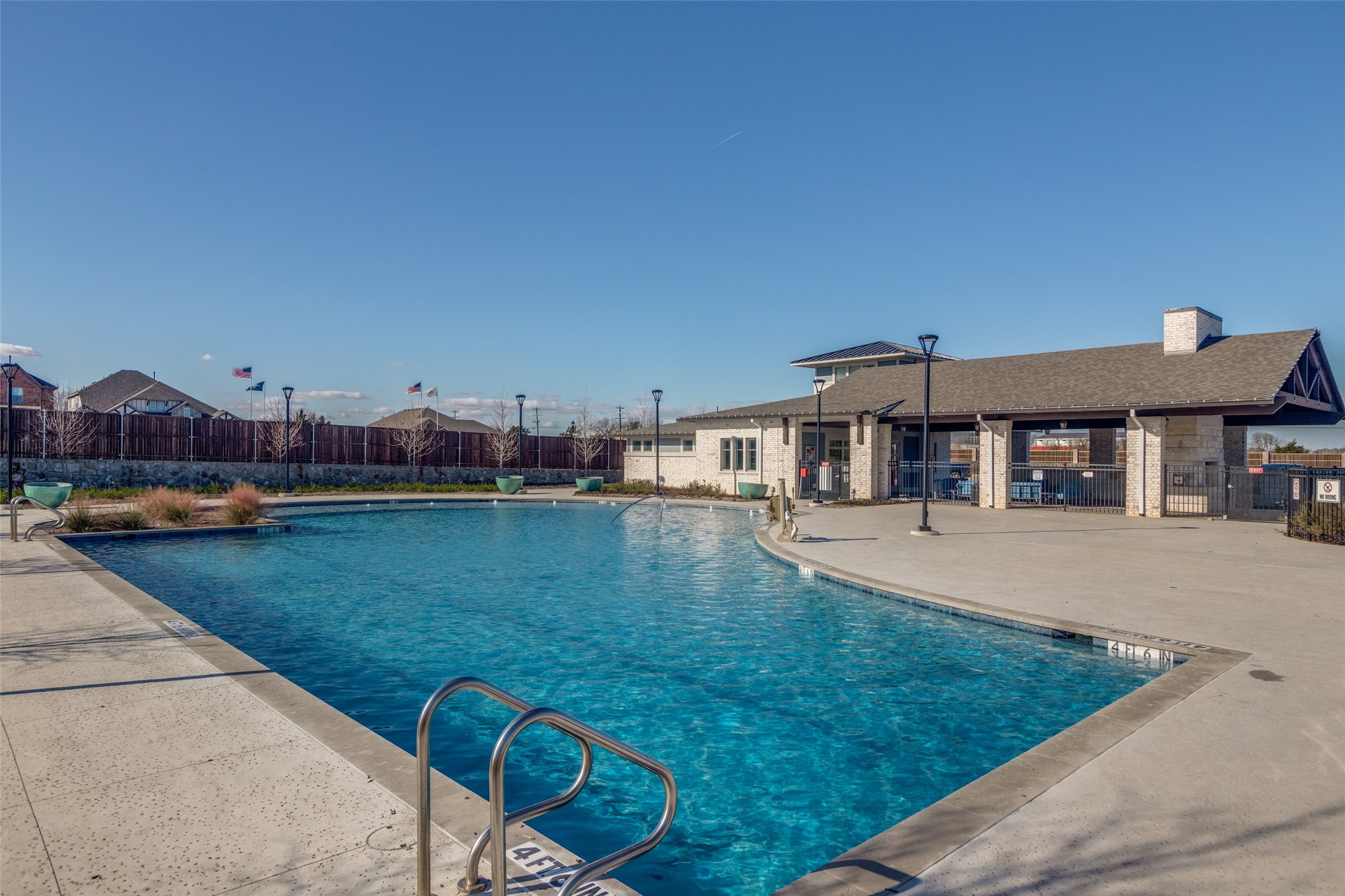 4011 Cloverleaf Trail