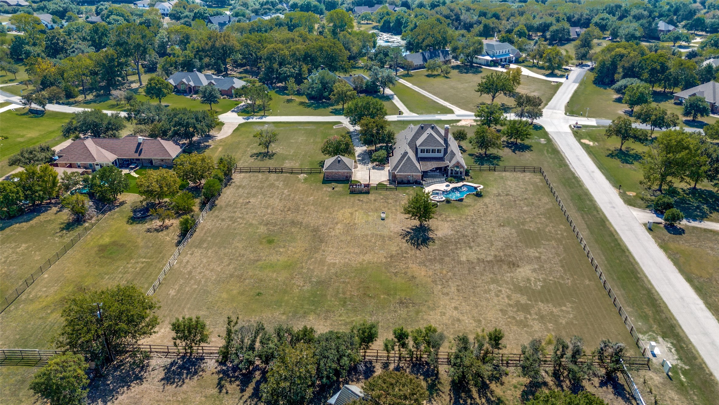 1 Meadowcreek Drive