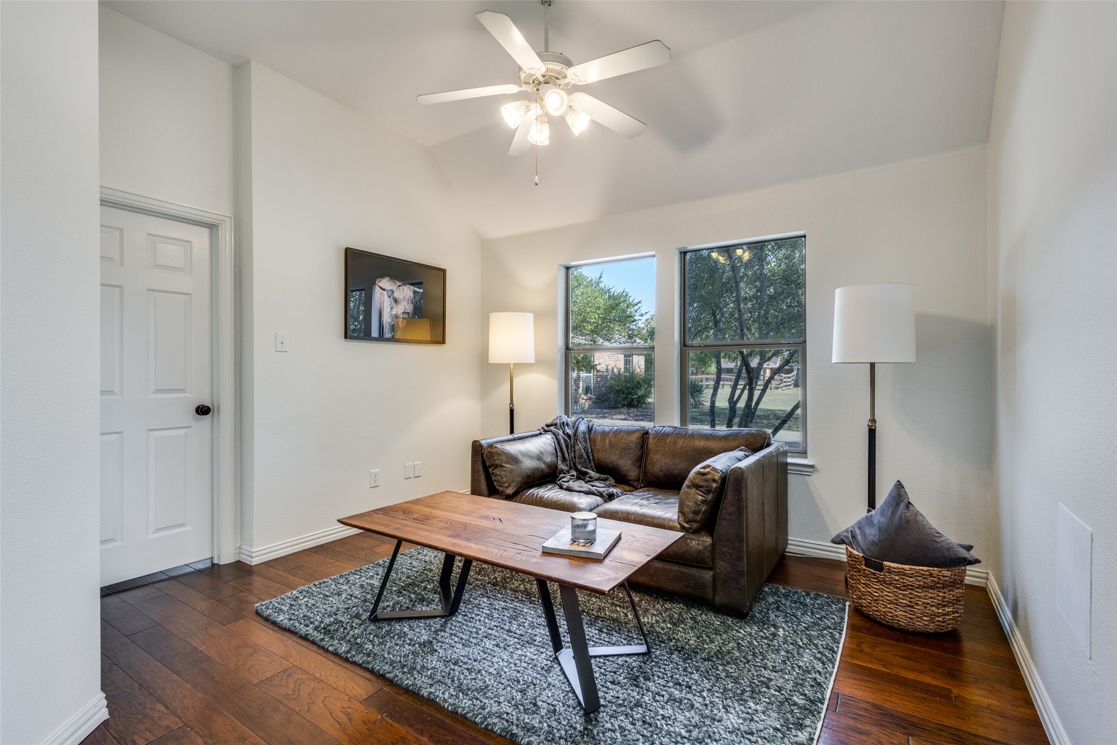 1 Meadowcreek Drive