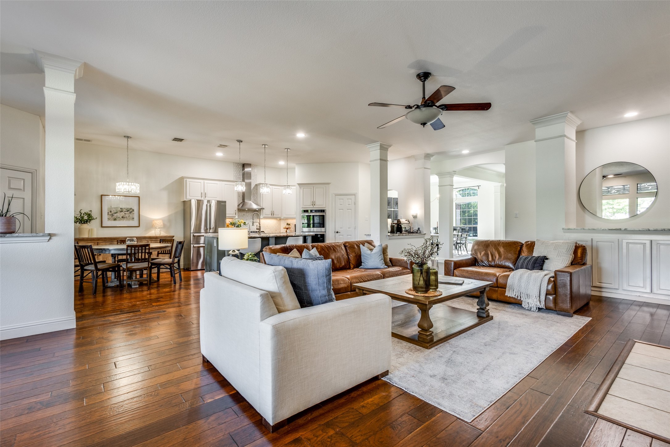 1 Meadowcreek Drive