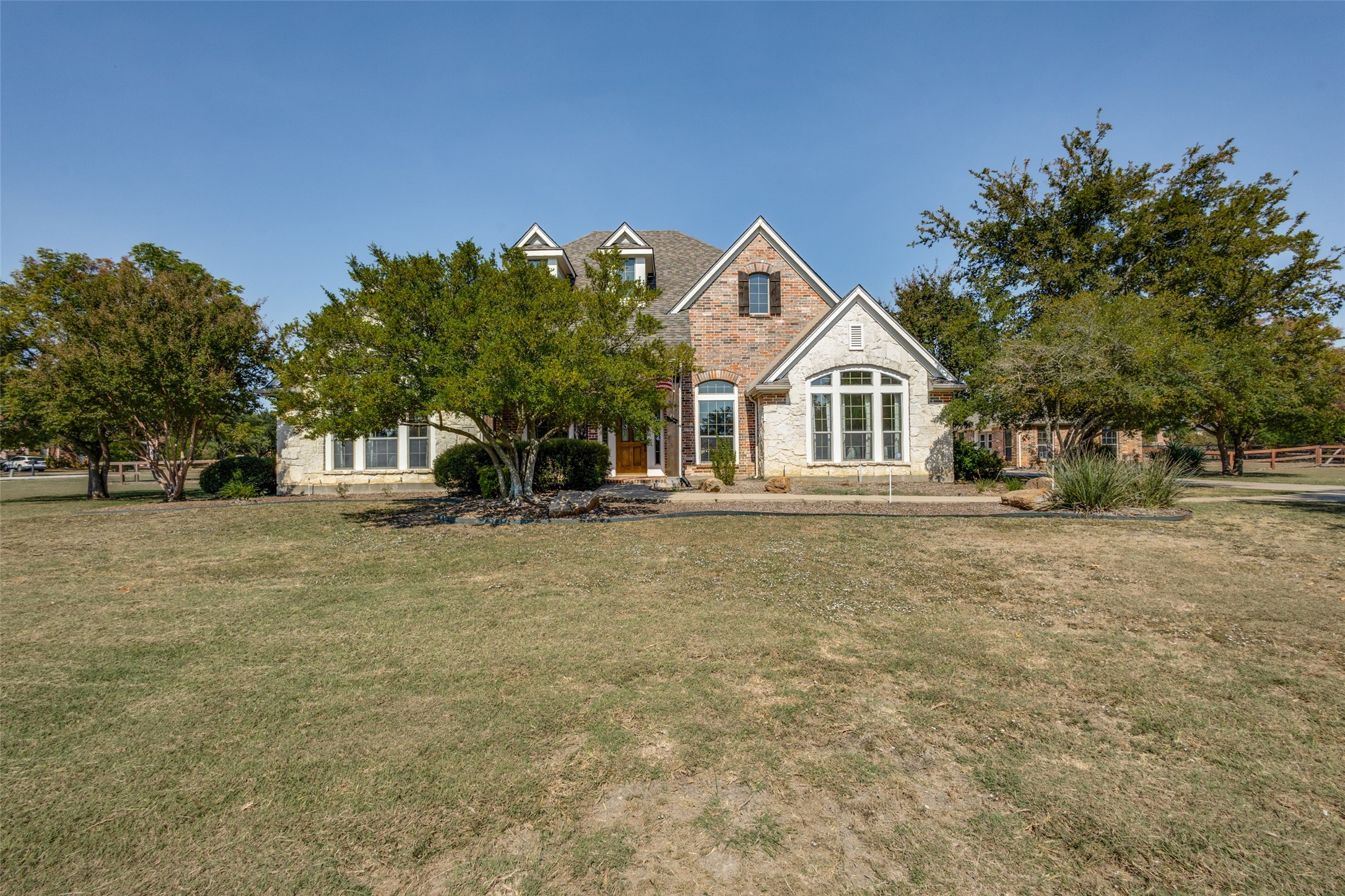 1 Meadowcreek Drive