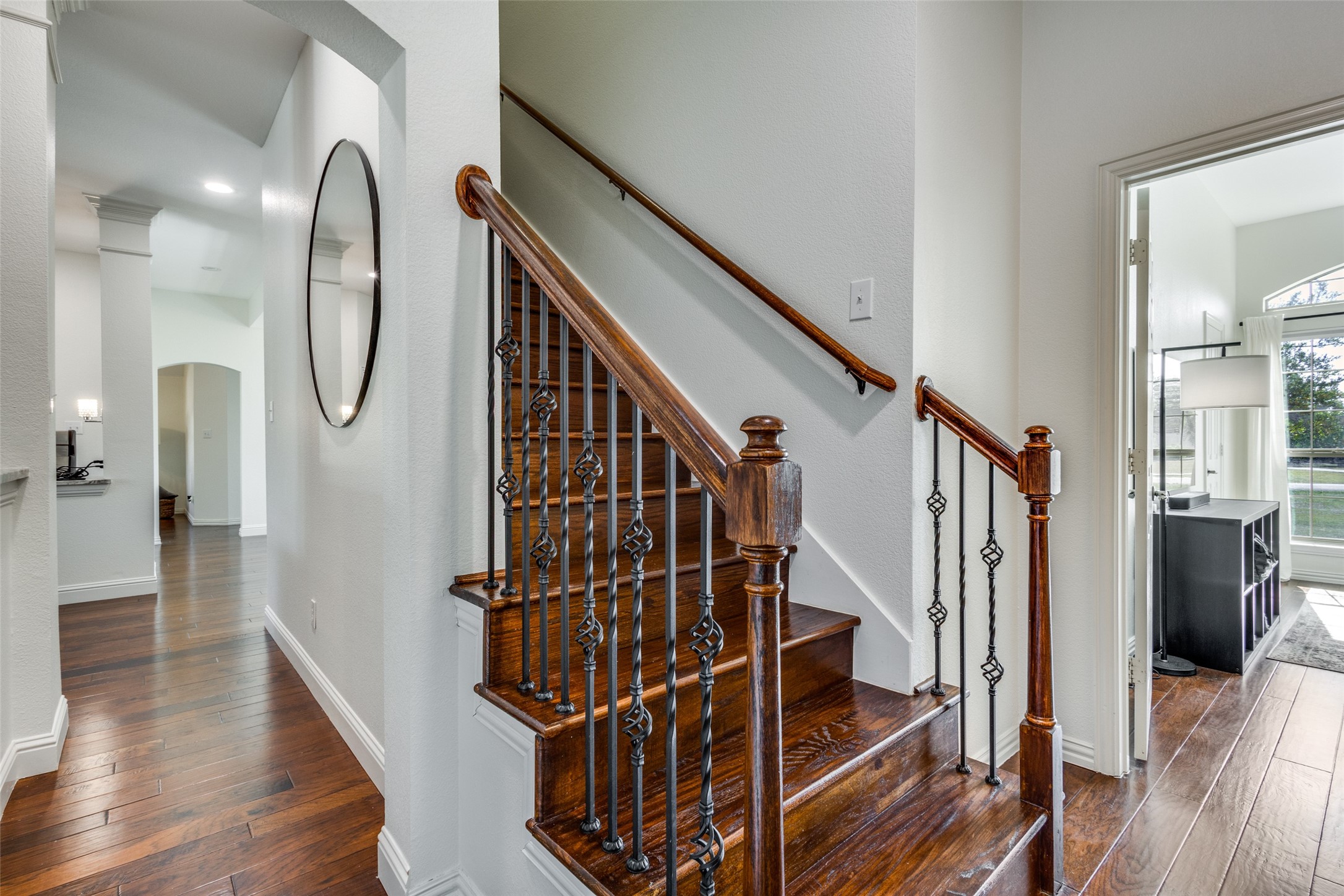 1 Meadowcreek Drive