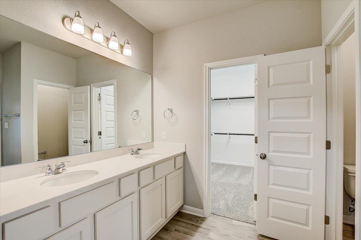108 Peruvian LN