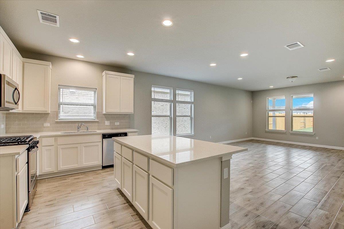 108 Peruvian LN