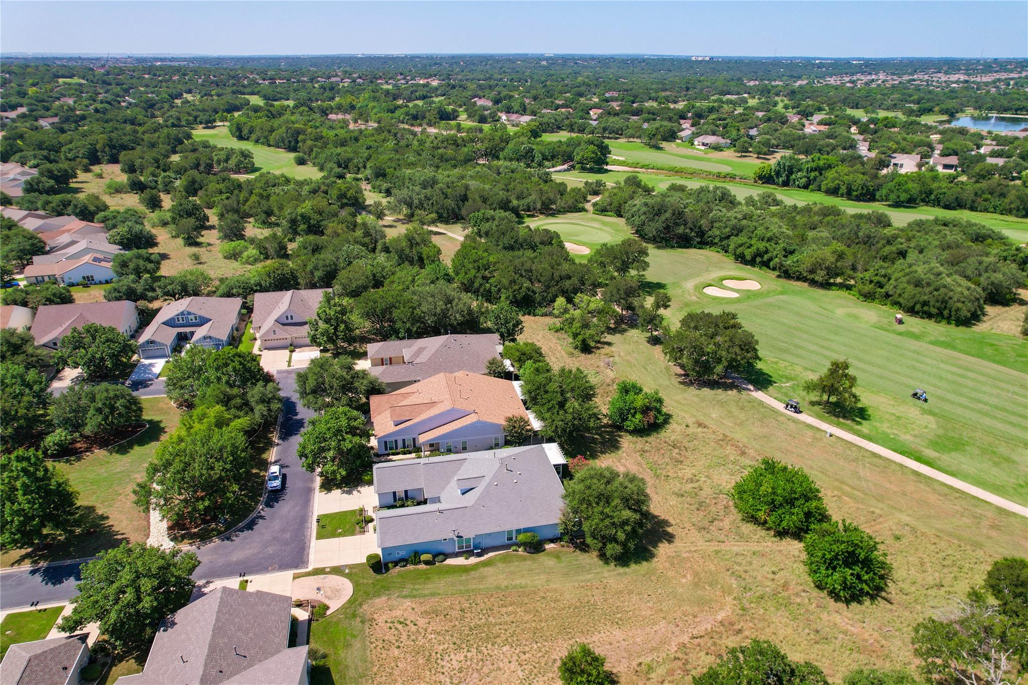 125 Dickens CIR