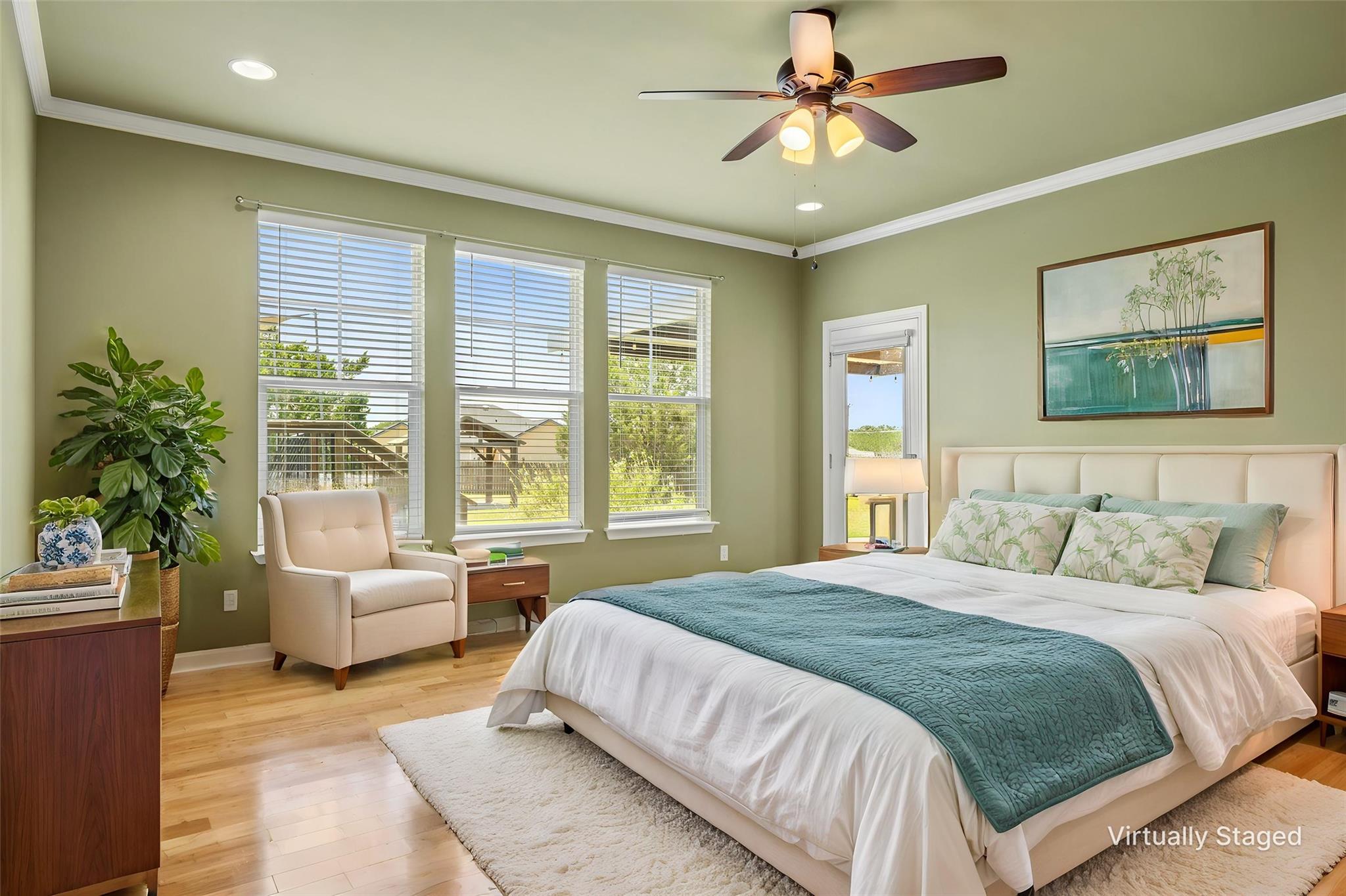 208 Dawn DR