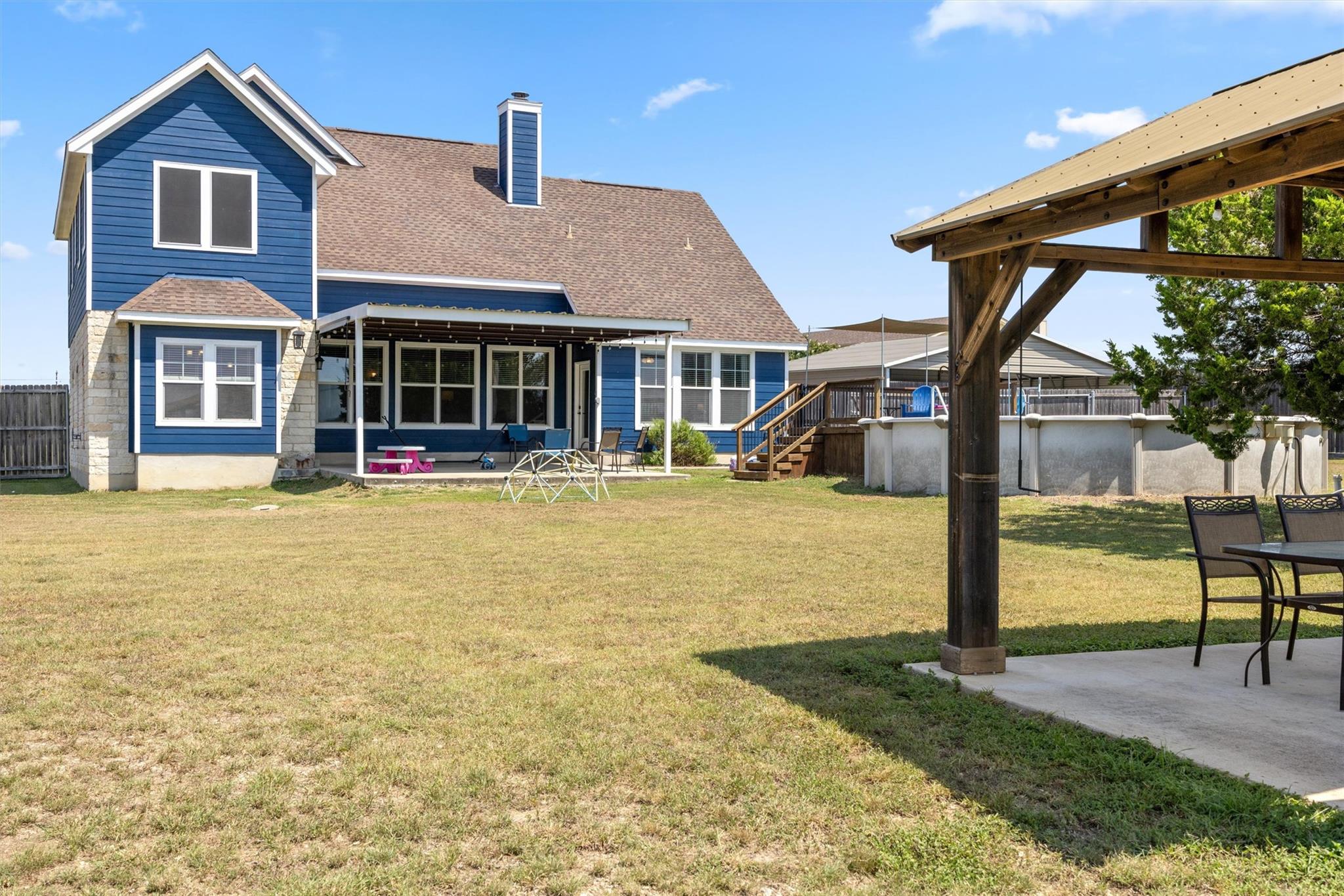 208 Dawn DR
