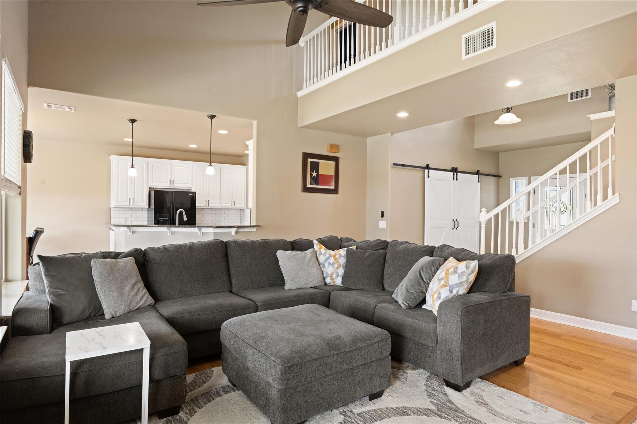 208 Dawn DR