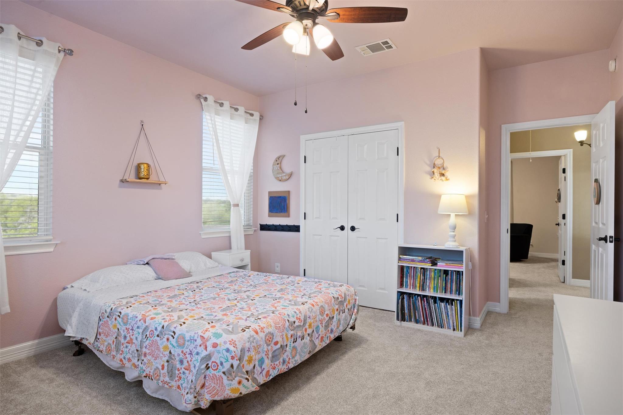 208 Dawn DR