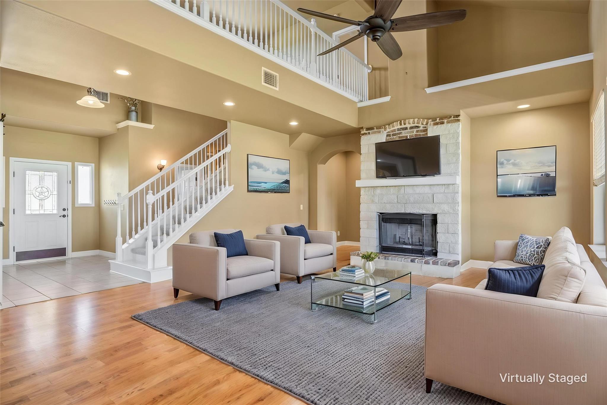 208 Dawn DR