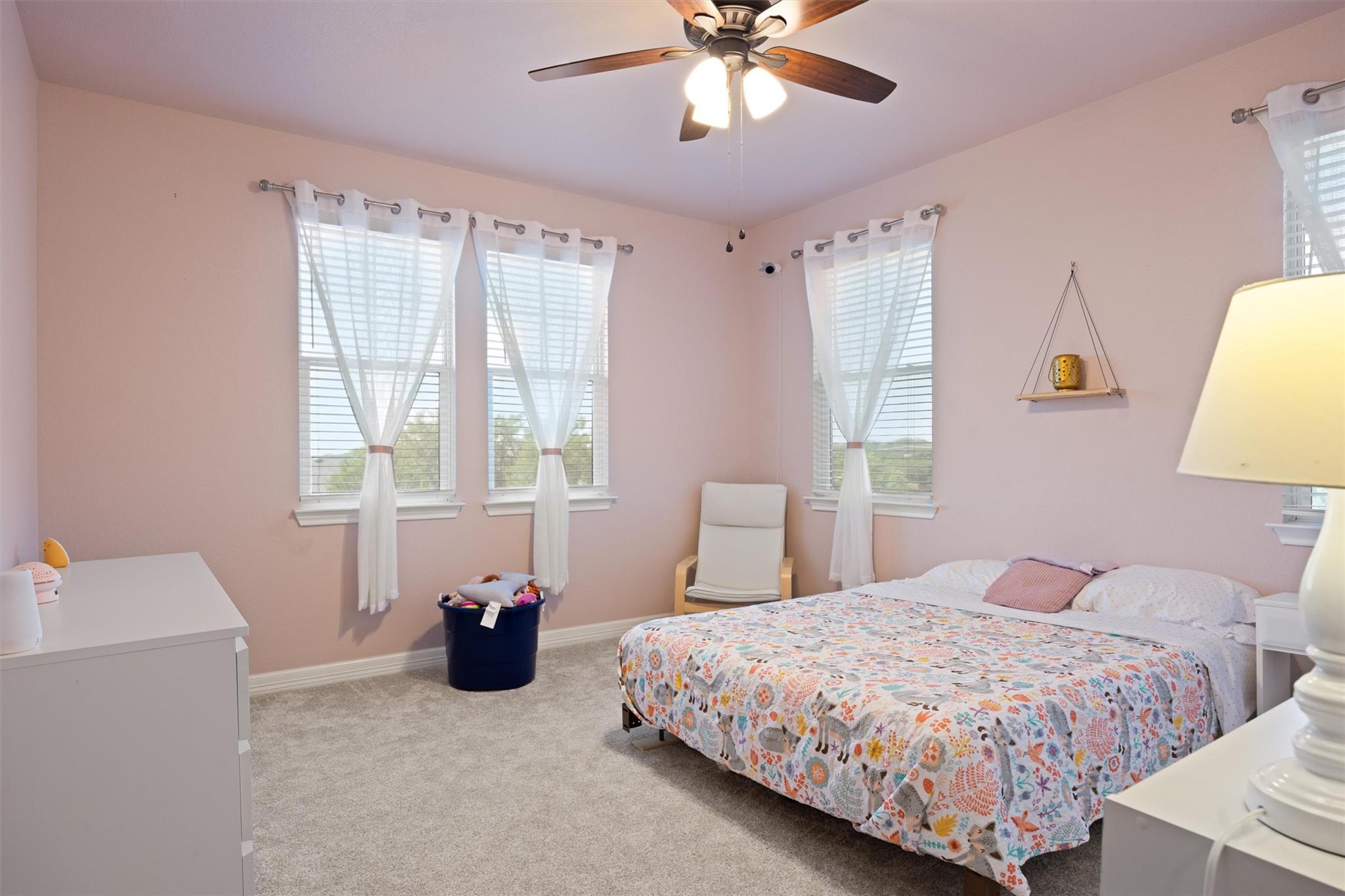 208 Dawn DR