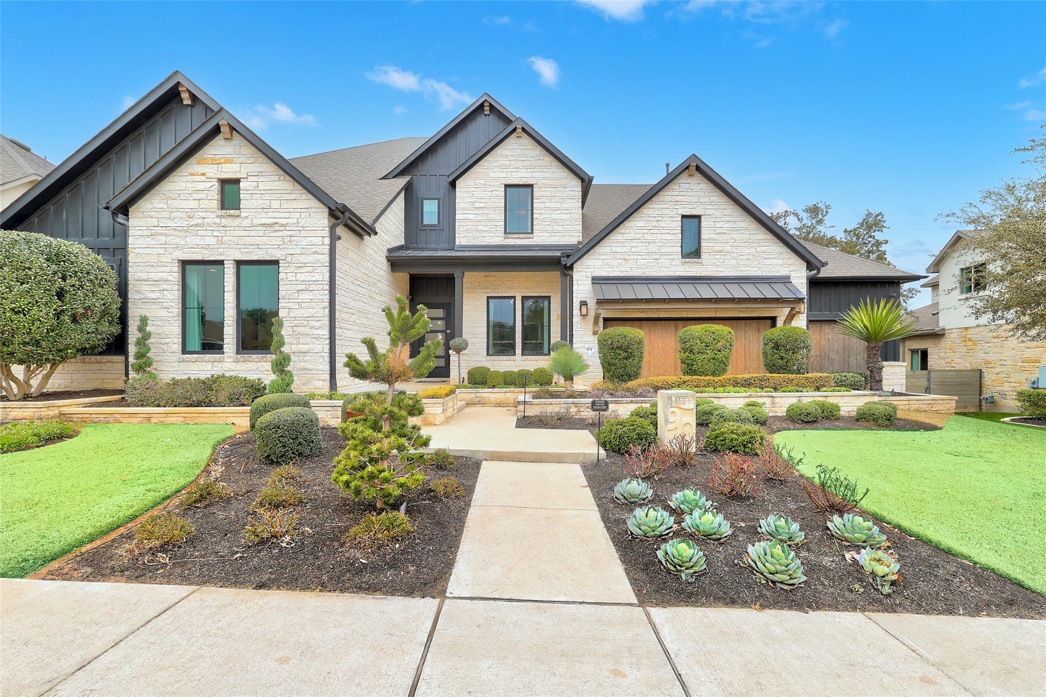 104 Barefoot Park LN