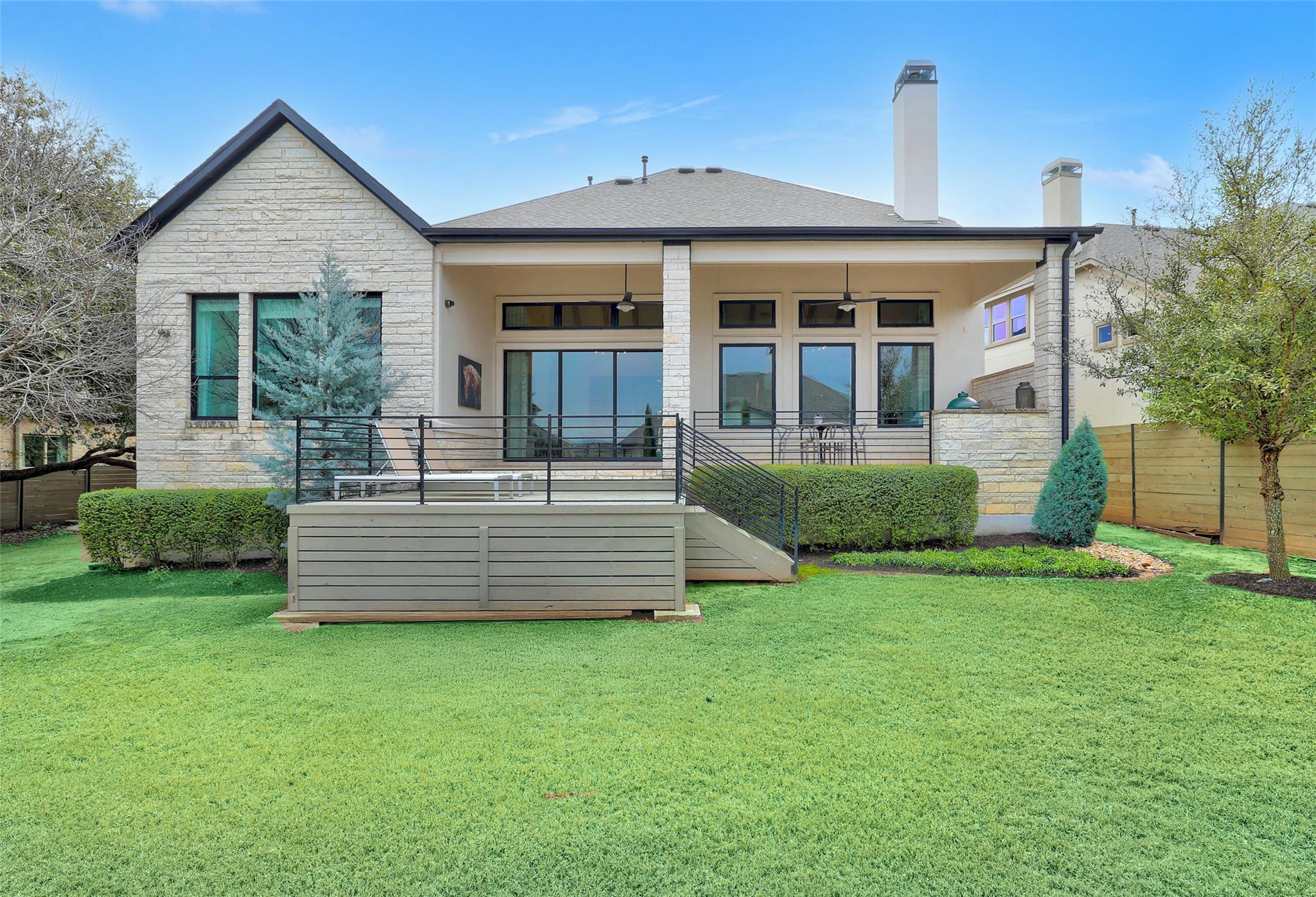 104 Barefoot Park LN