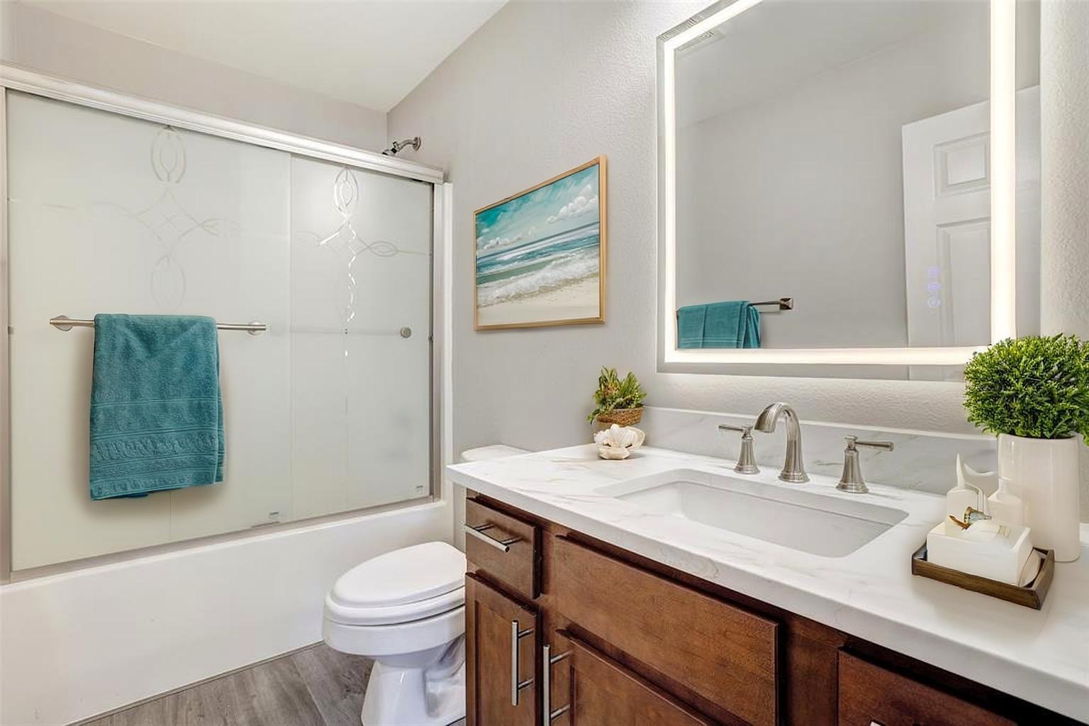 1106 Serenada DR