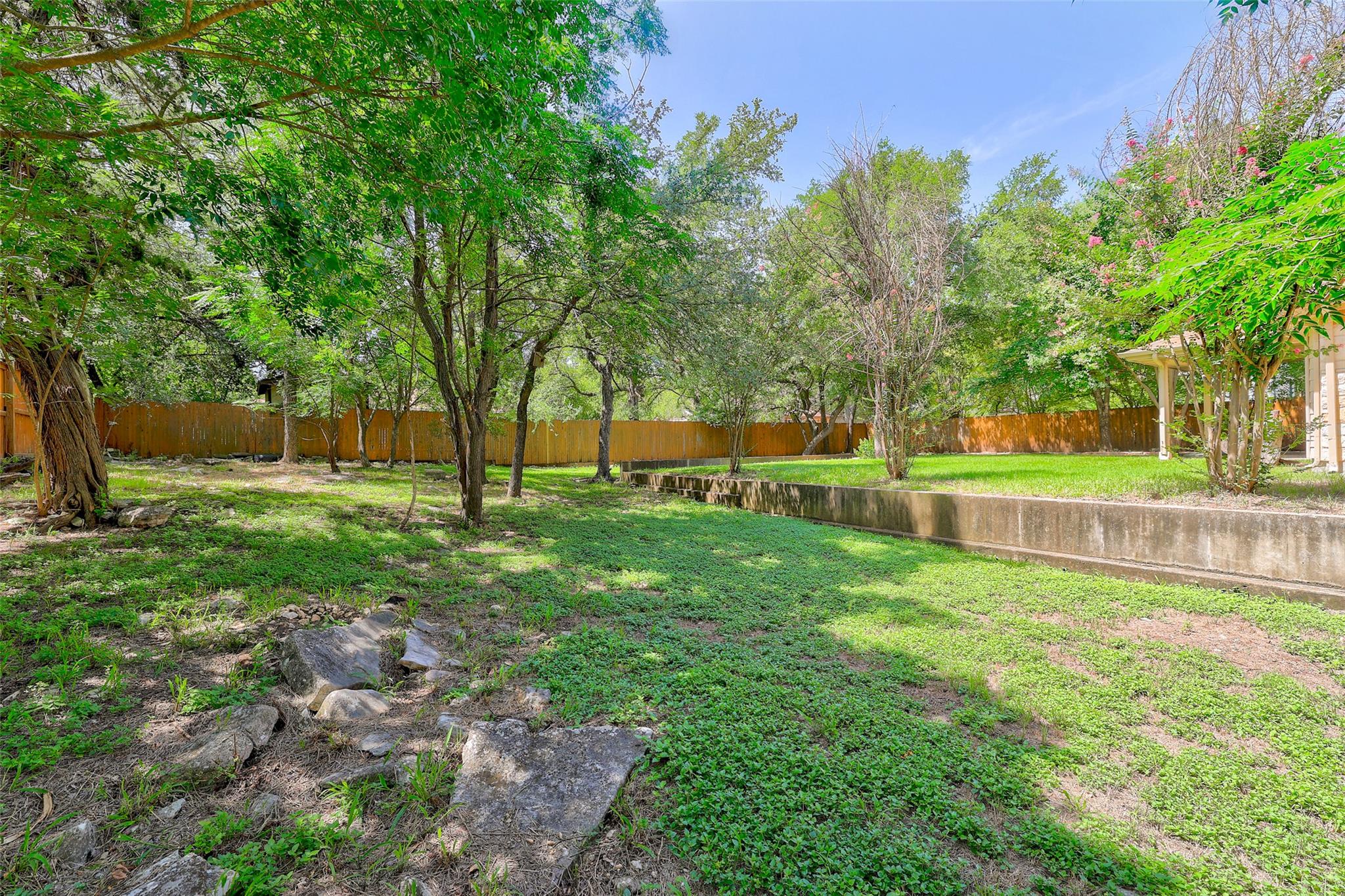 1106 Serenada DR