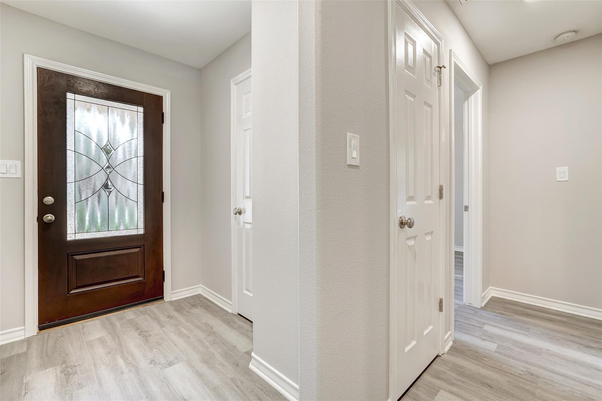1106 Serenada DR