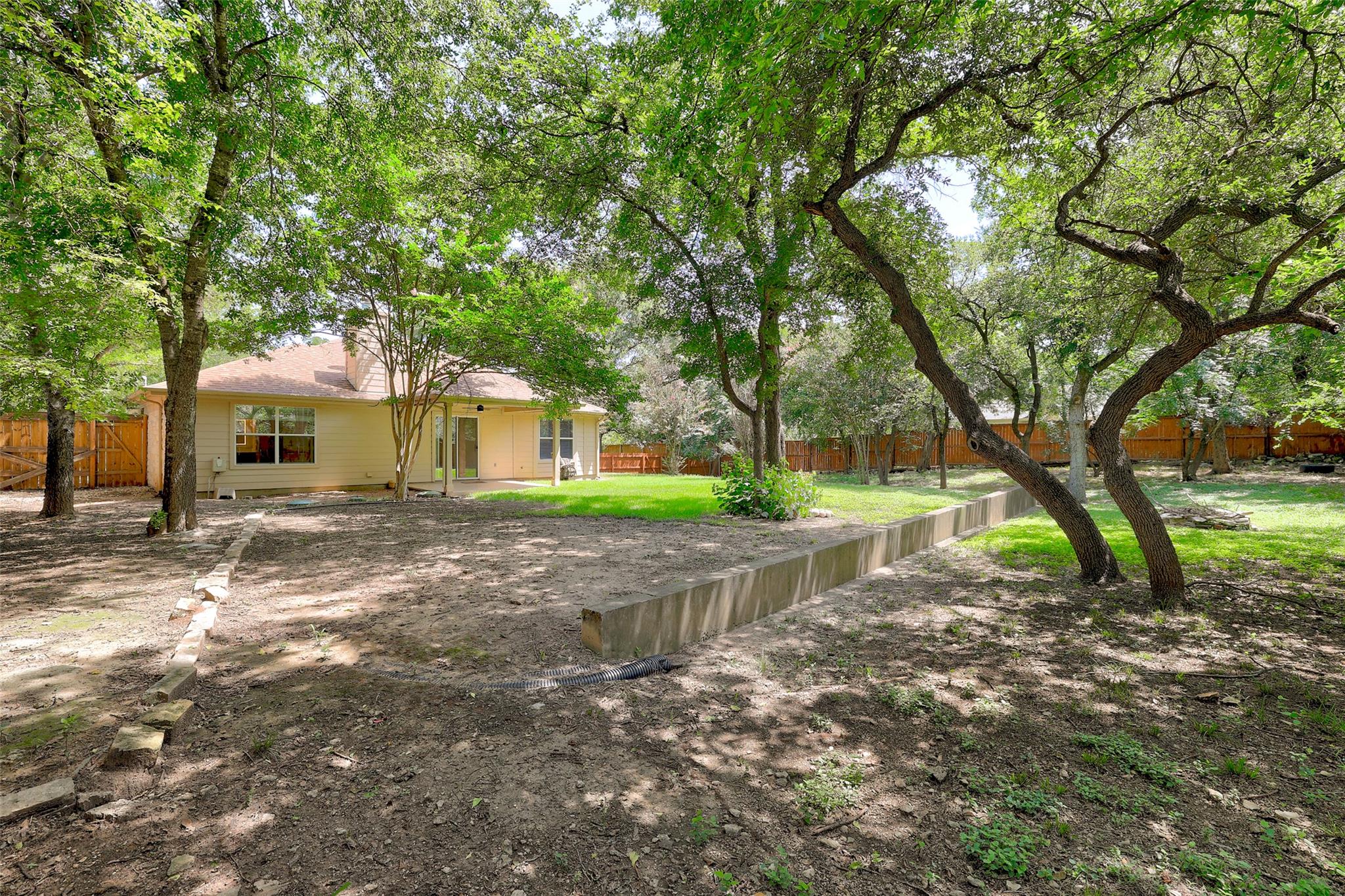 1106 Serenada DR