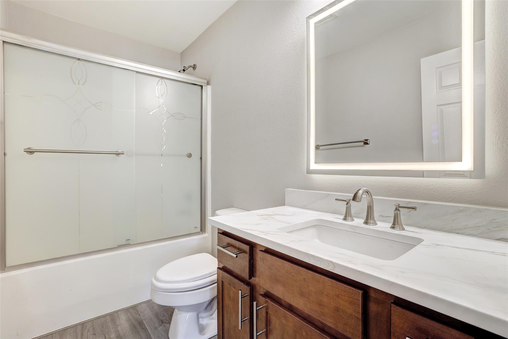 1106 Serenada DR