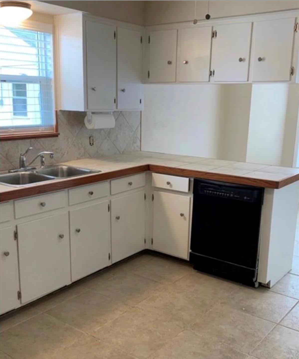 3404 Sierra DR