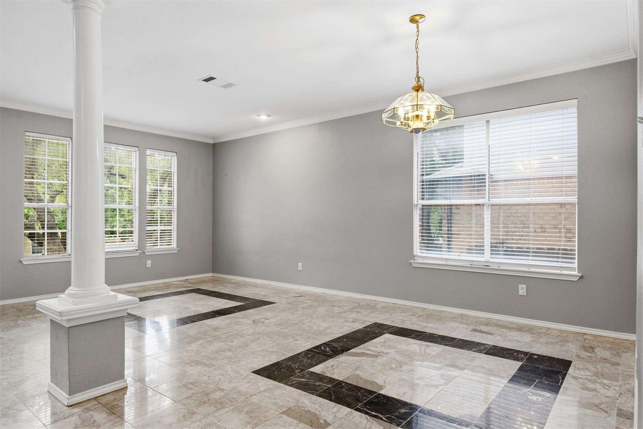 2813 Cortez DR