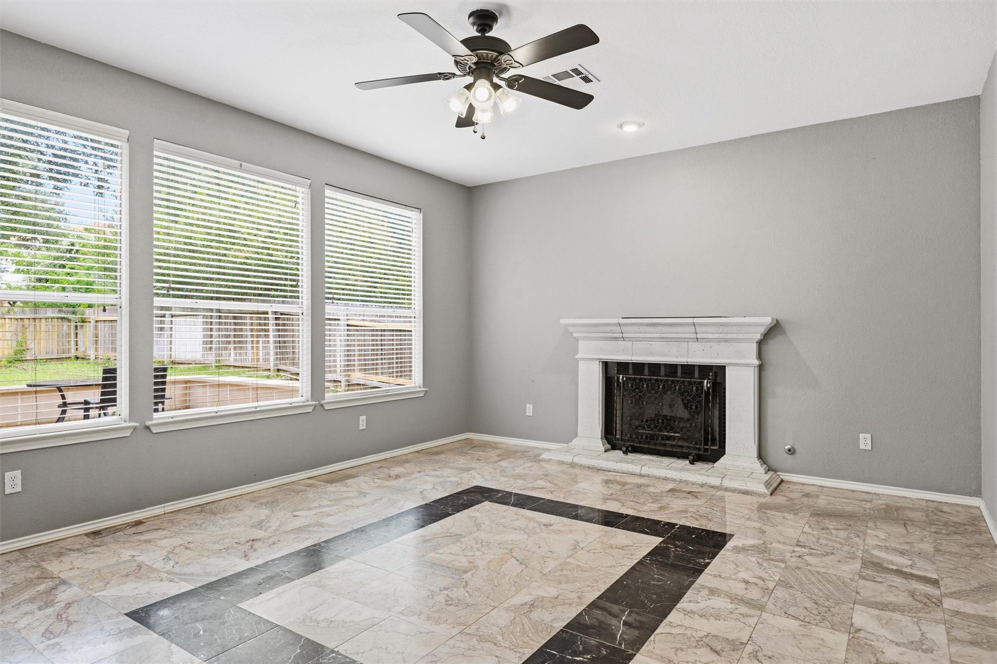 2813 Cortez DR