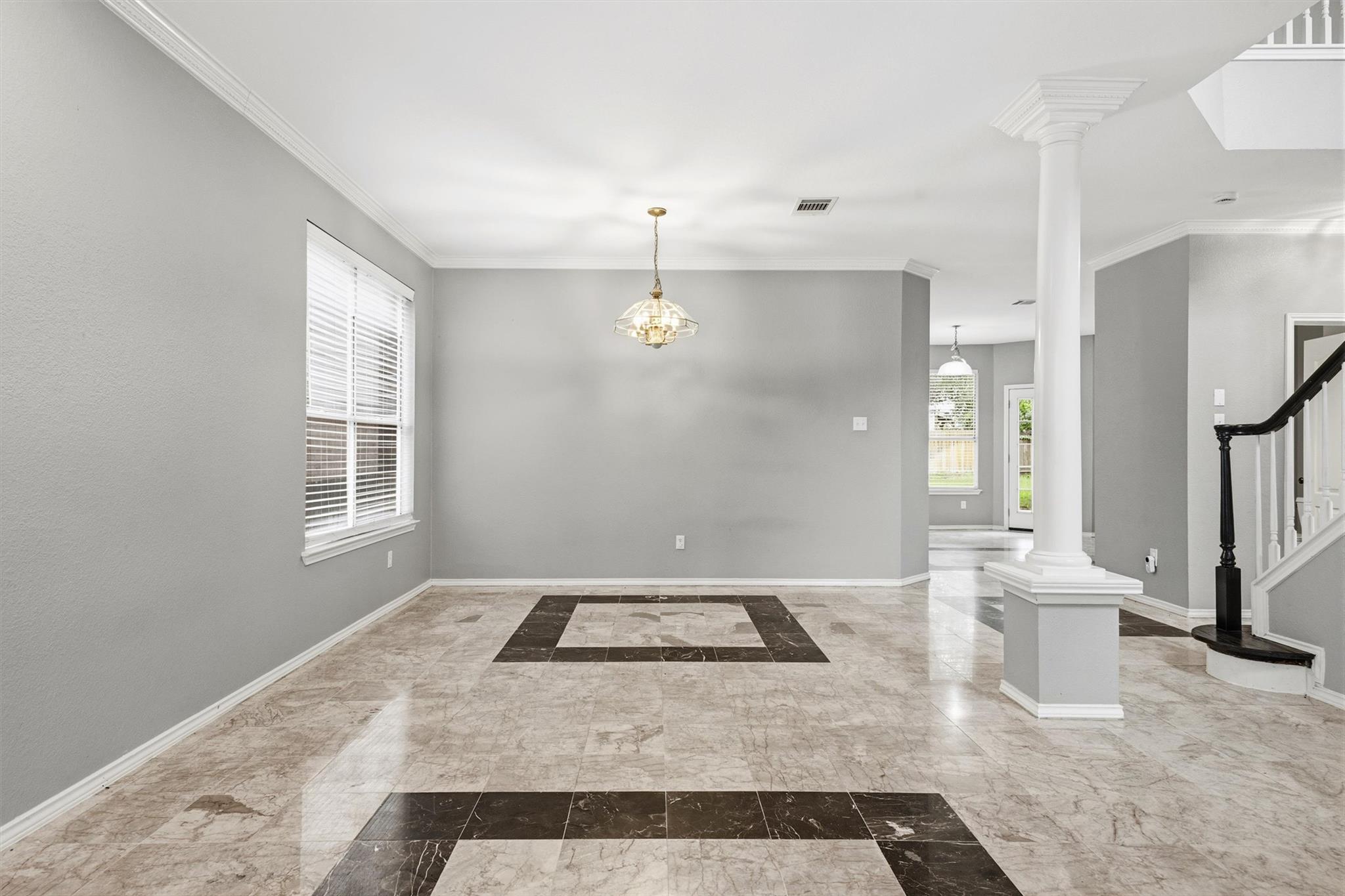 2813 Cortez DR