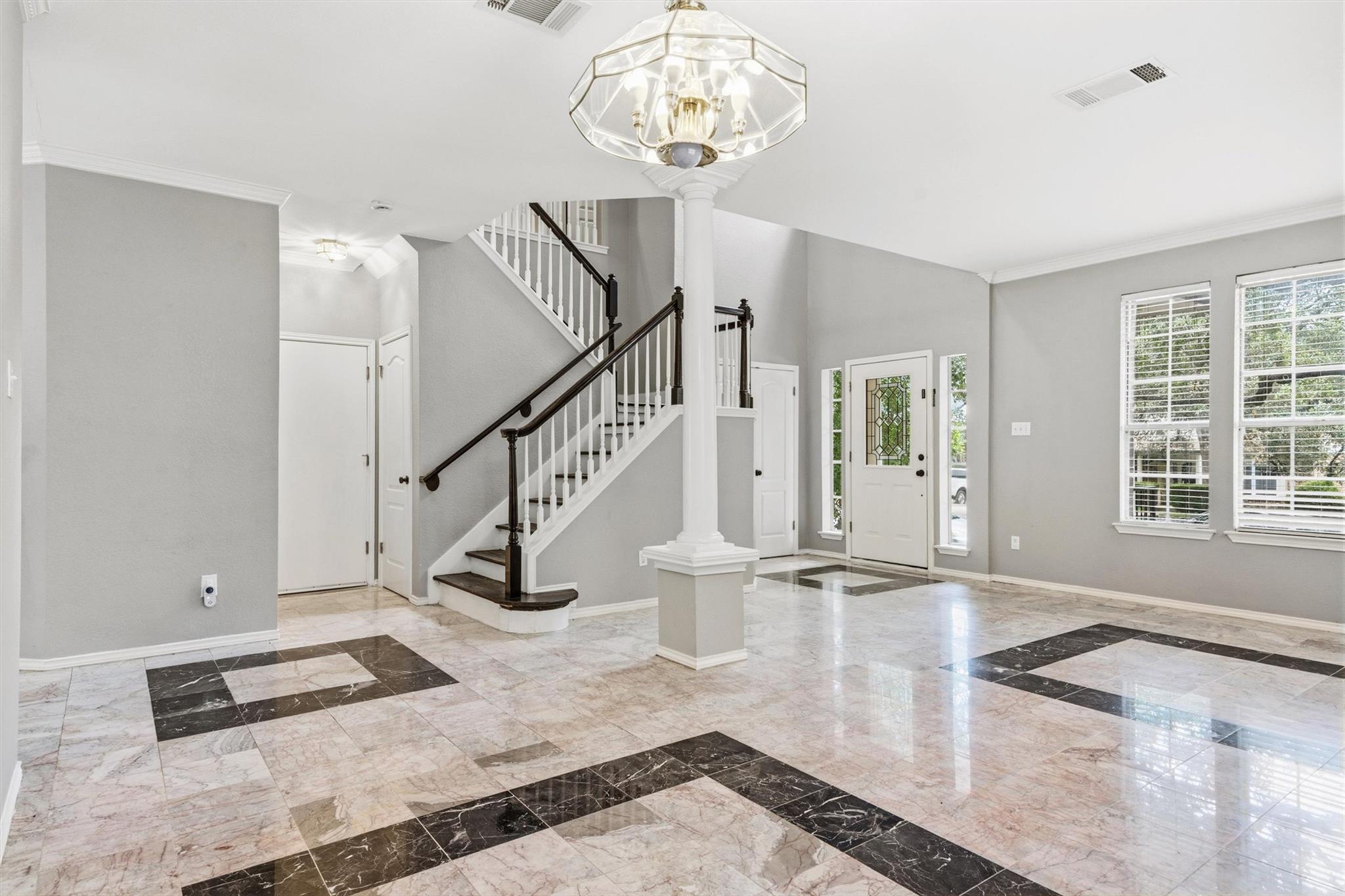 2813 Cortez DR