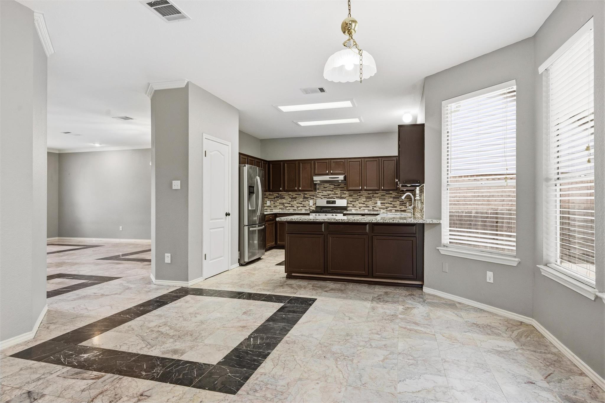 2813 Cortez DR