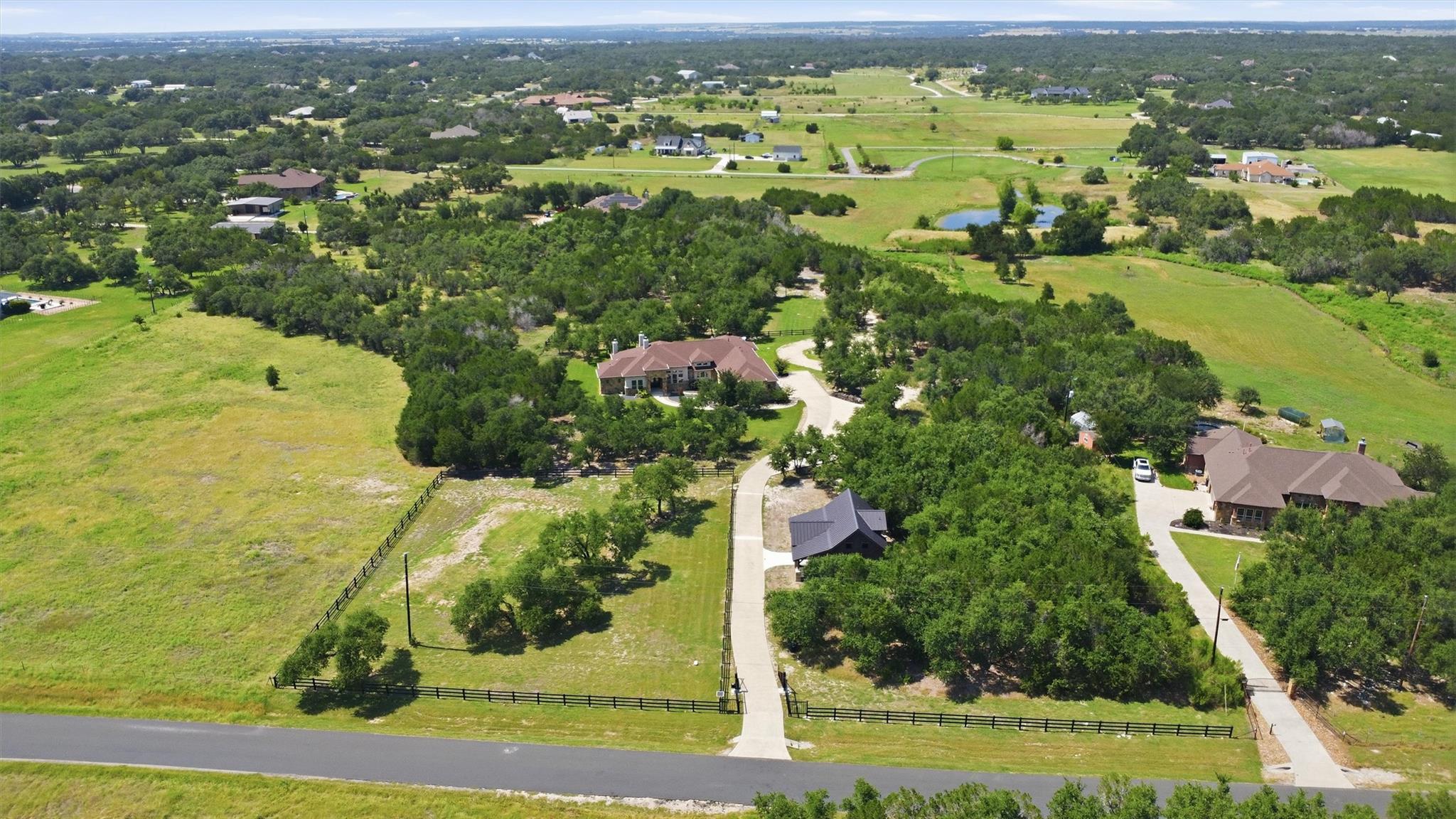 812 Jennings Branch RD