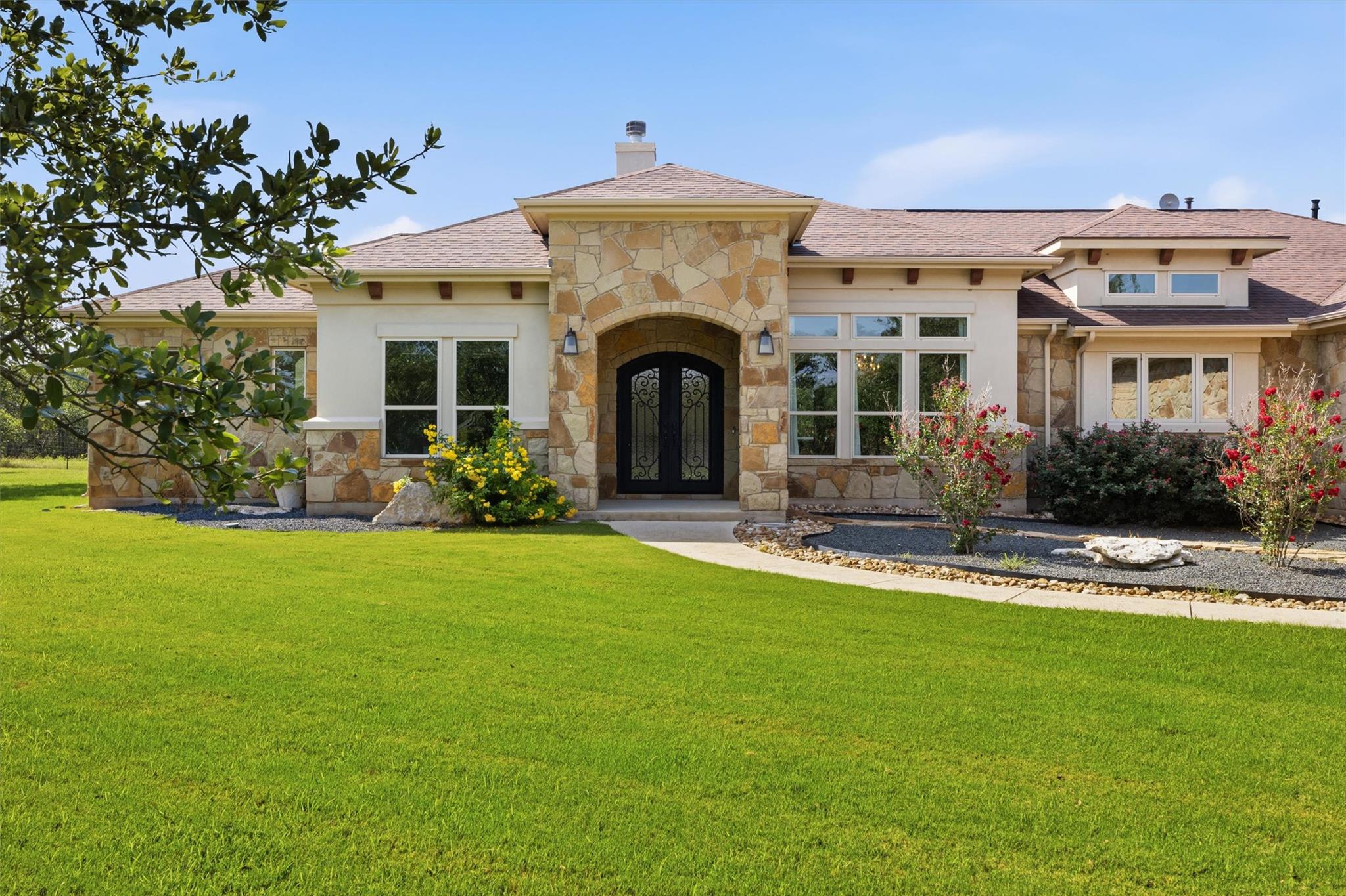 812 Jennings Branch RD
