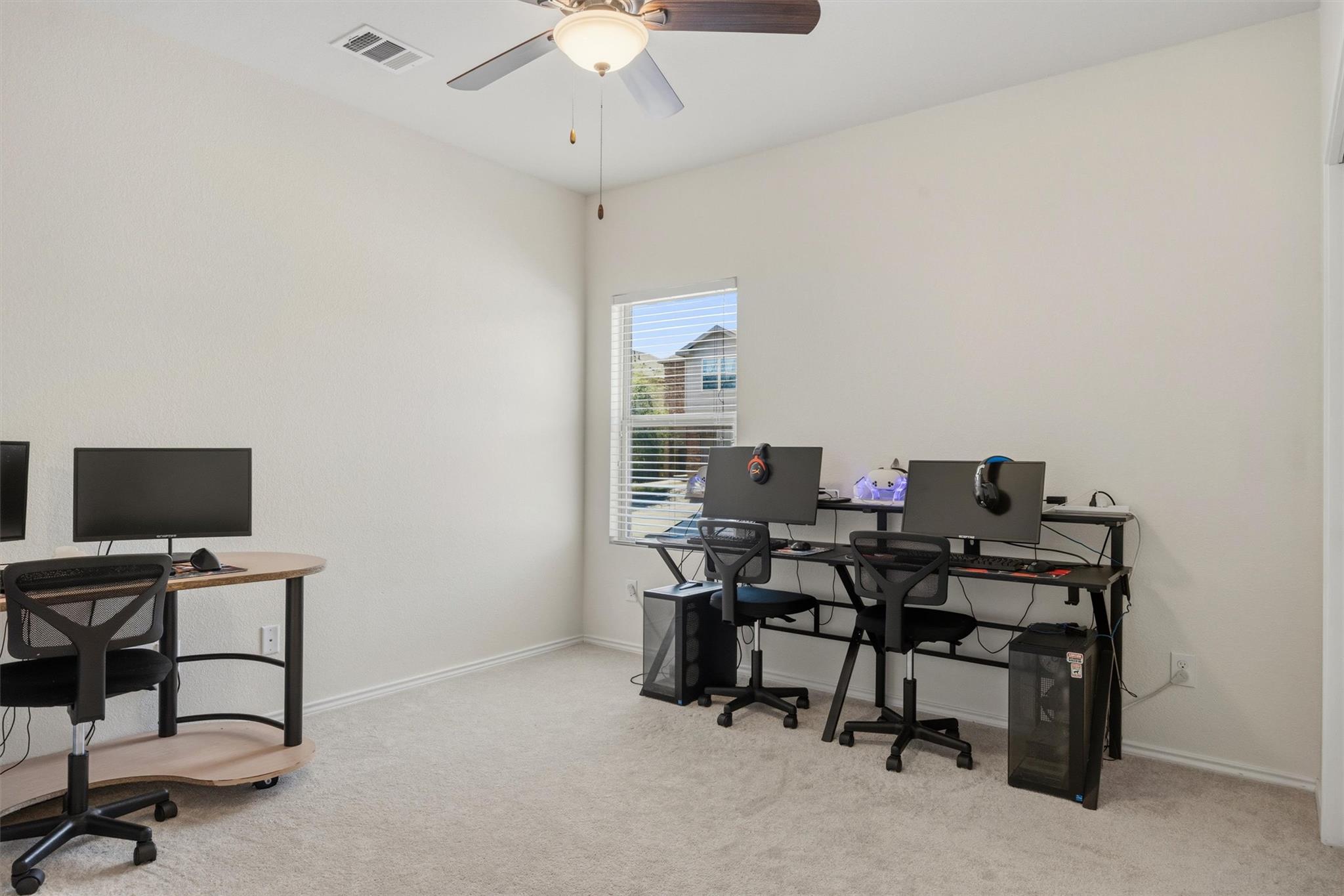 400 Circle WAY