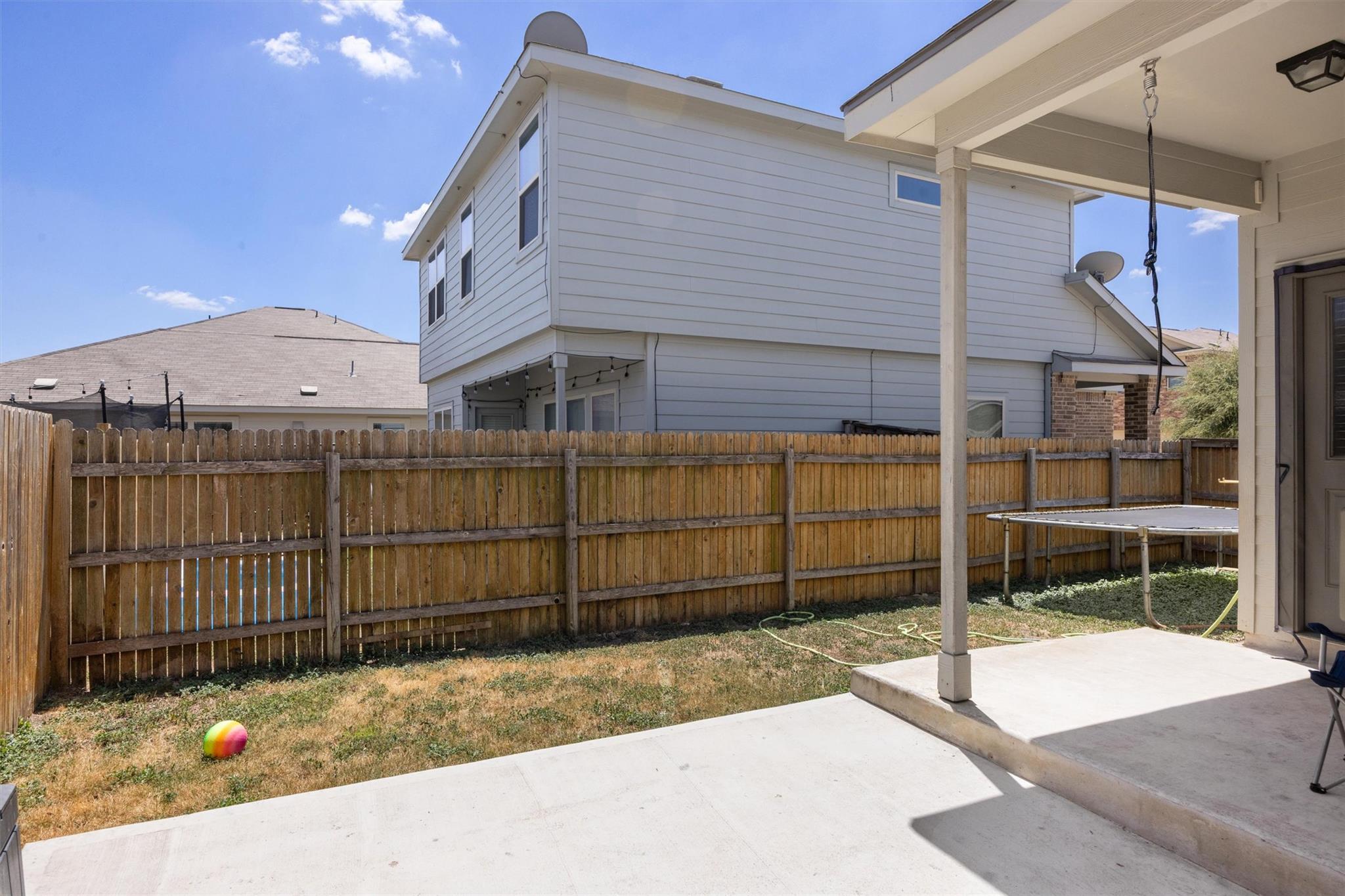 400 Circle WAY