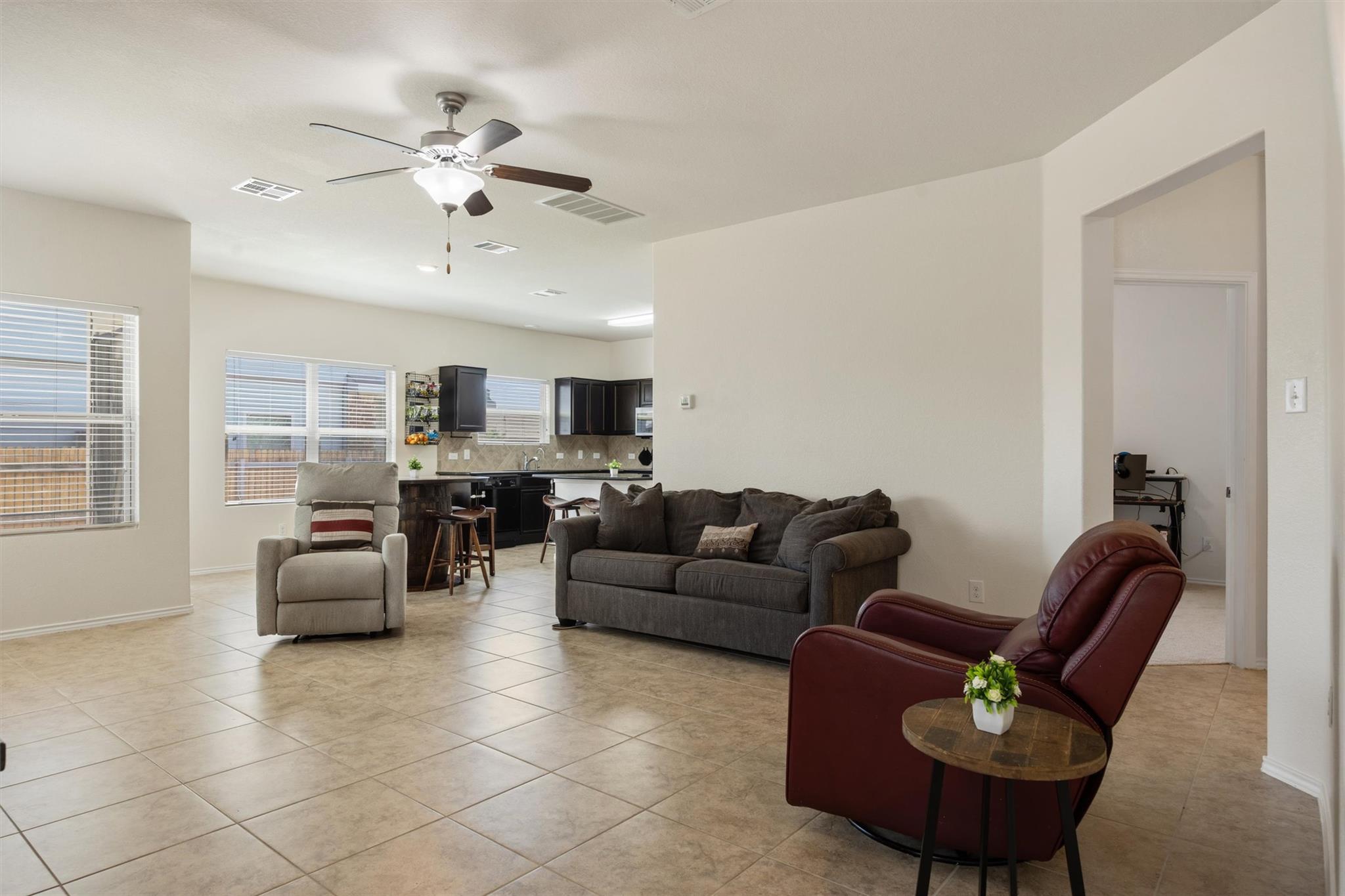 400 Circle WAY