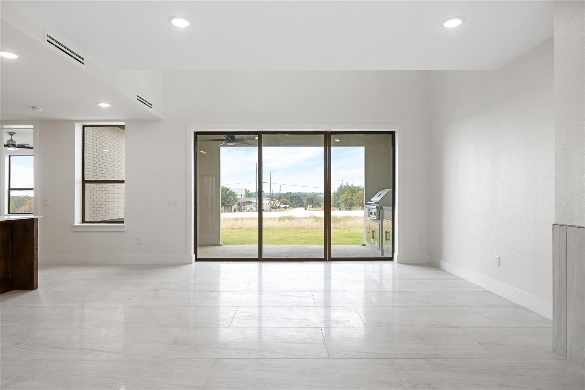 109 Fall DR