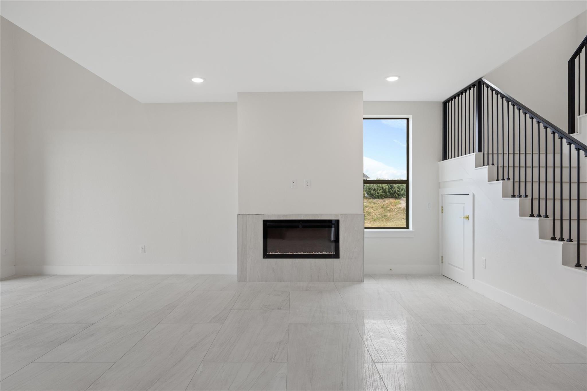 109 Fall DR