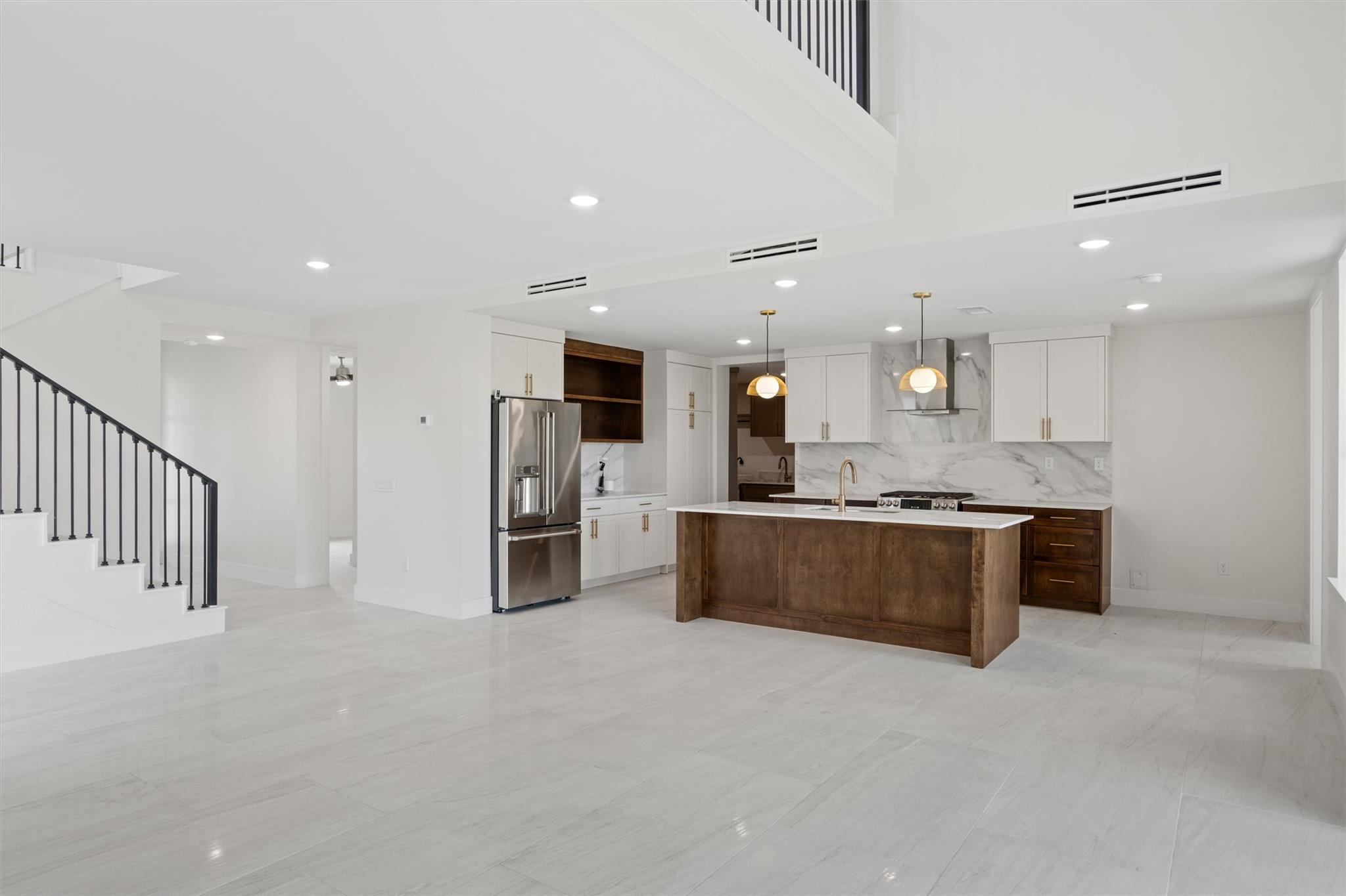 109 Fall DR