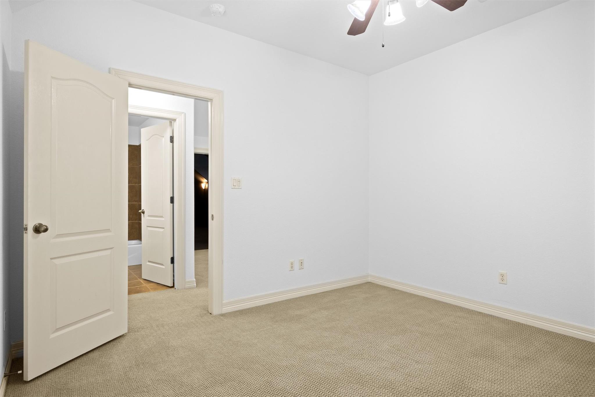 3028 Las Colinas WAY