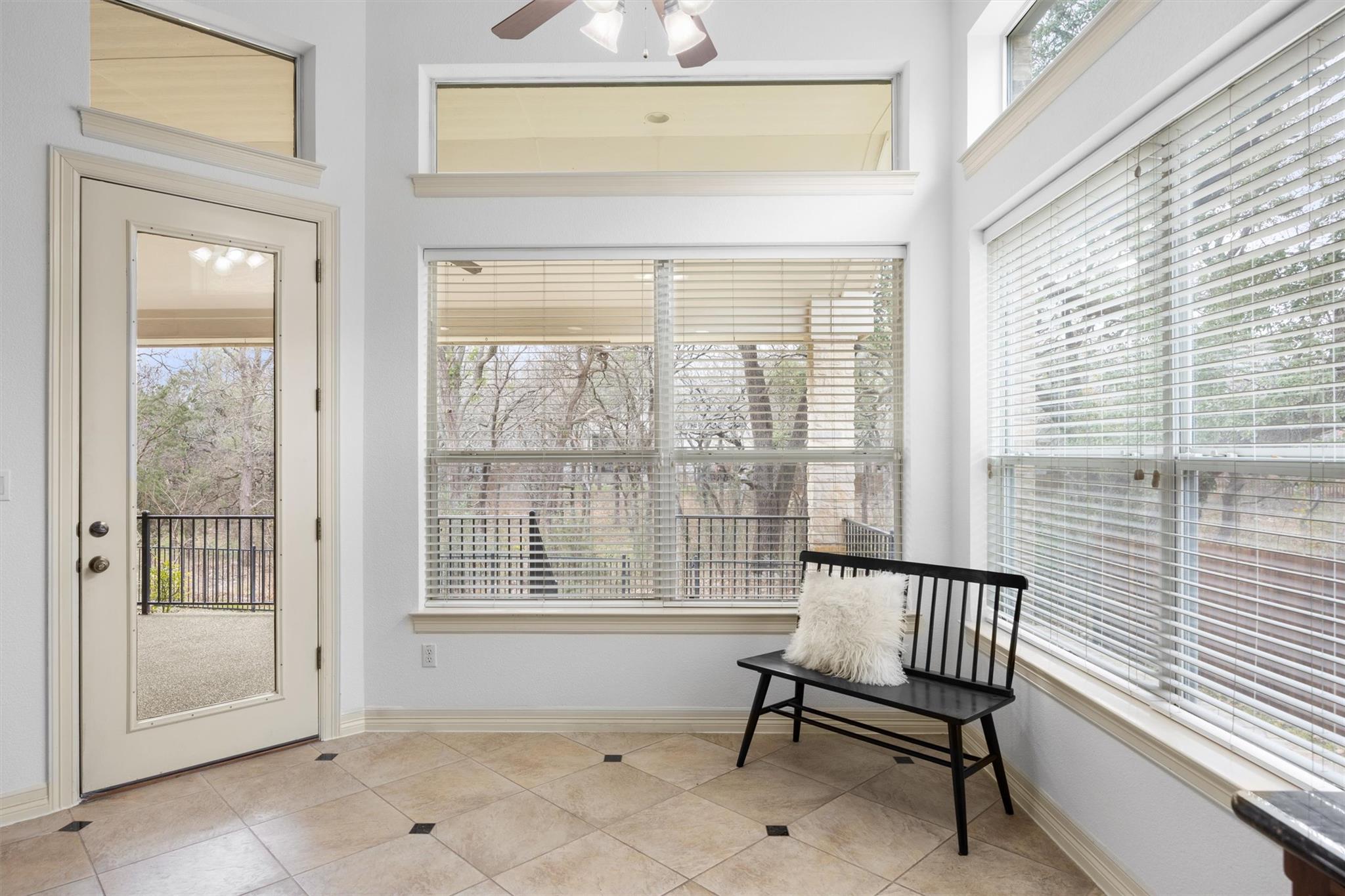 3028 Las Colinas WAY