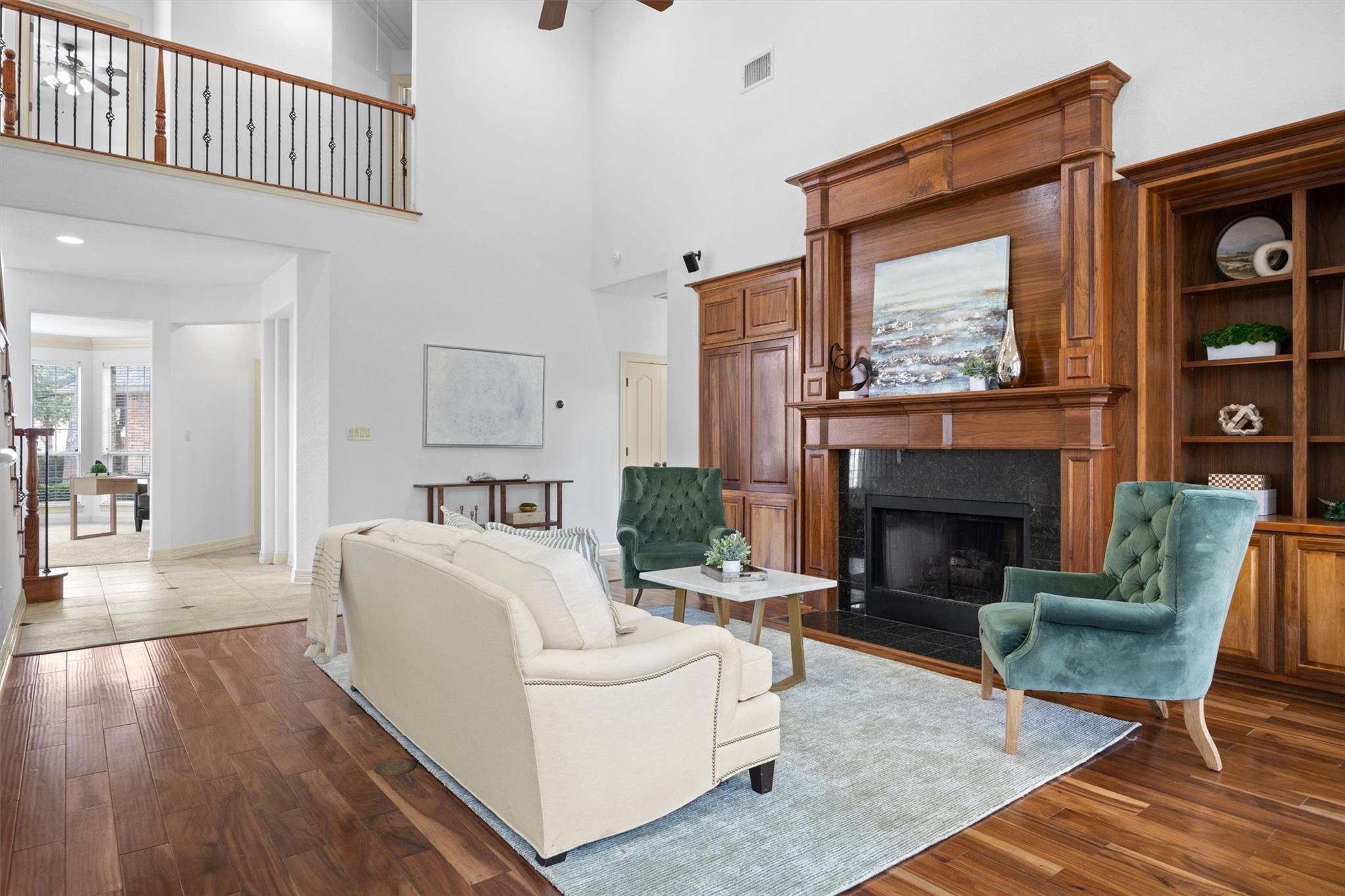 3028 Las Colinas WAY