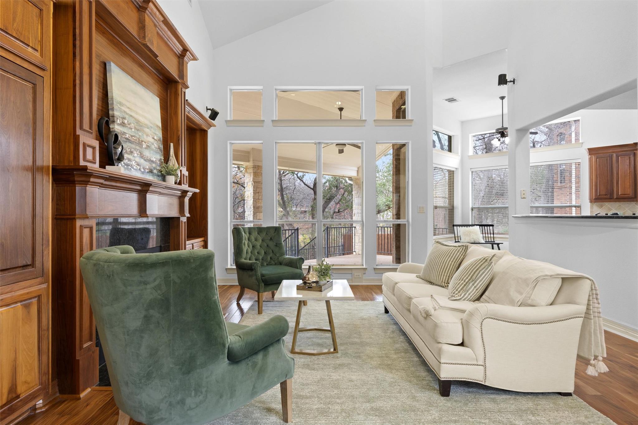 3028 Las Colinas WAY