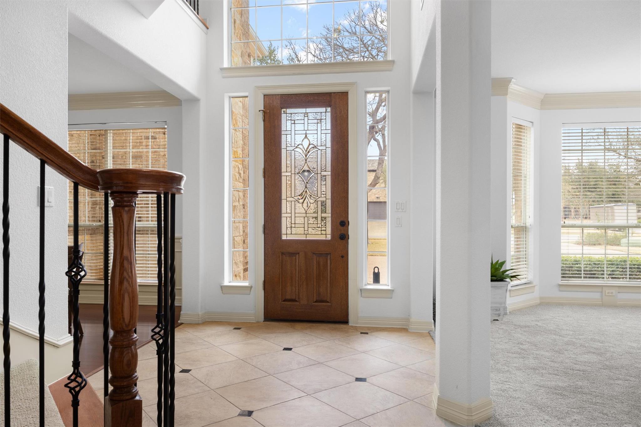 3028 Las Colinas WAY