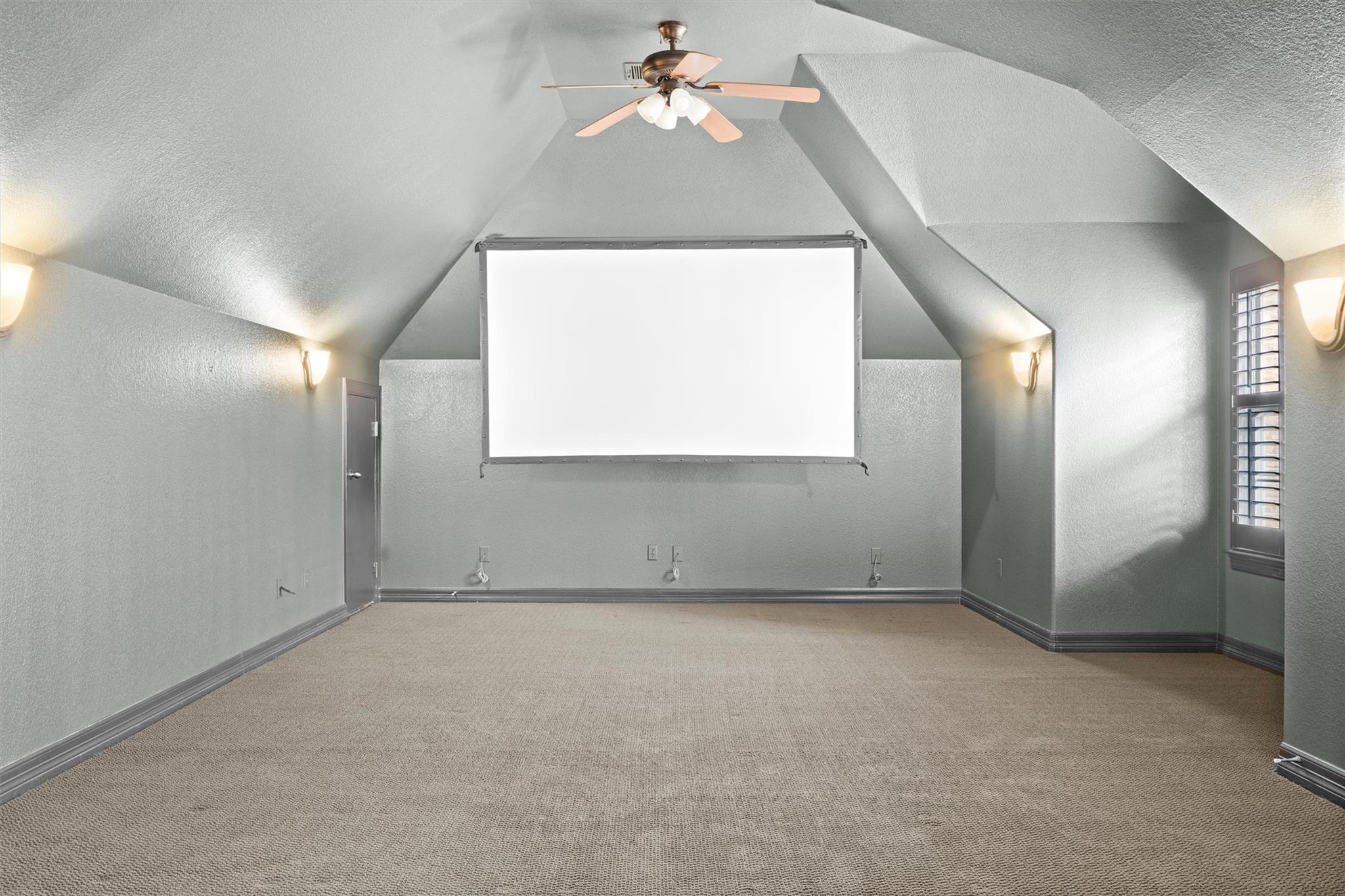 3028 Las Colinas WAY