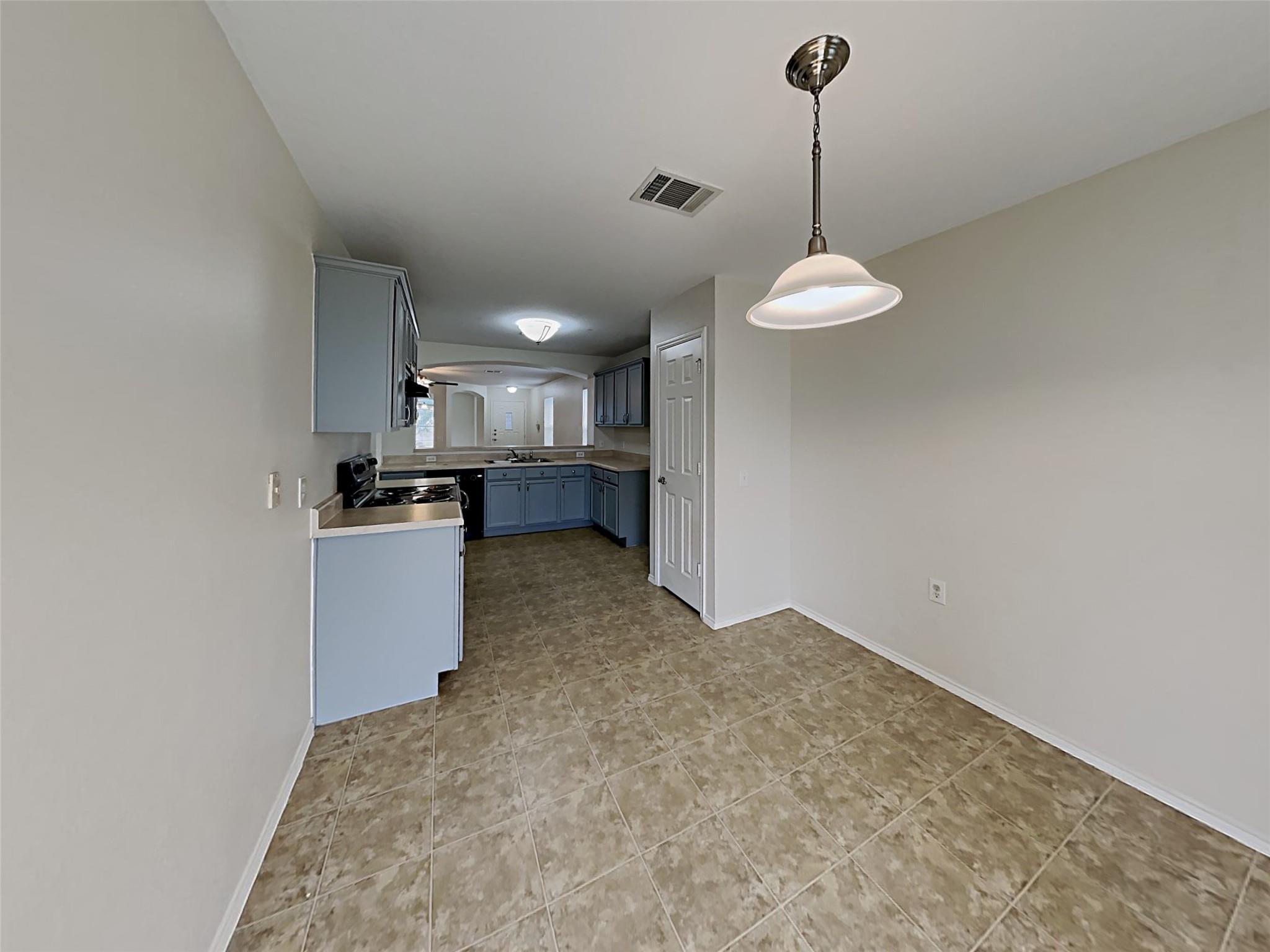 12417 NE Sky Harbor DR